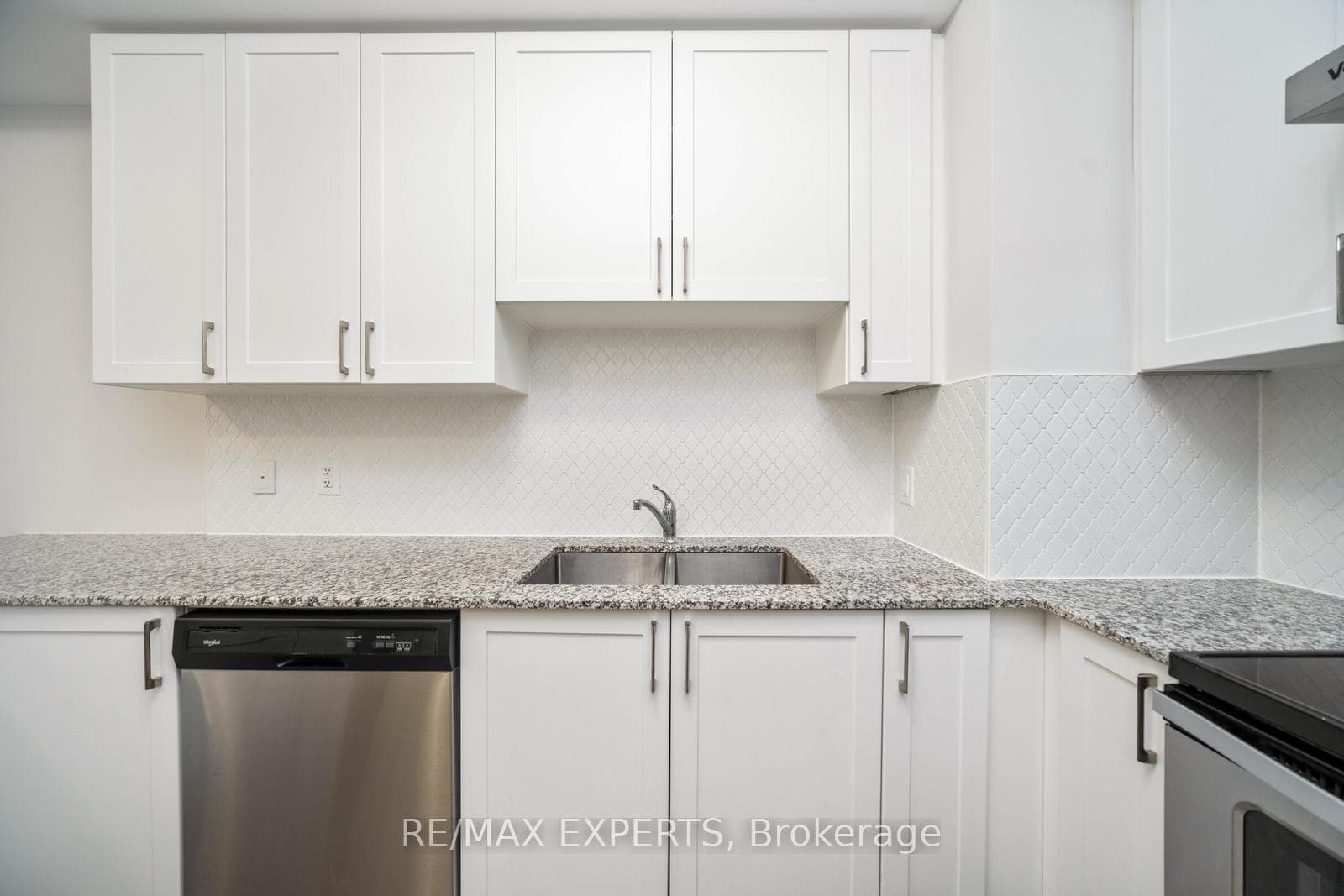 481 Rupert Avenue Unit 2117 photo 19