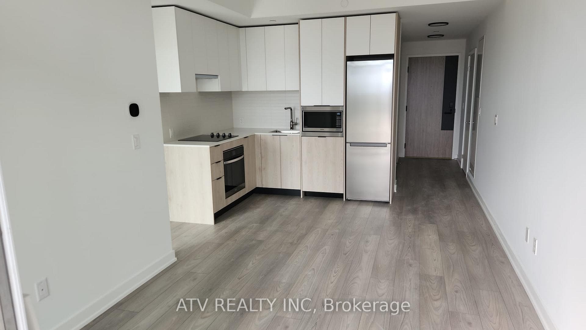 1007 The Queensway N/A Unit 417 photo 8