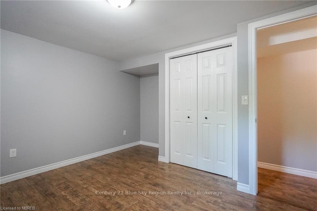56 EGLINGTON Road photo 40