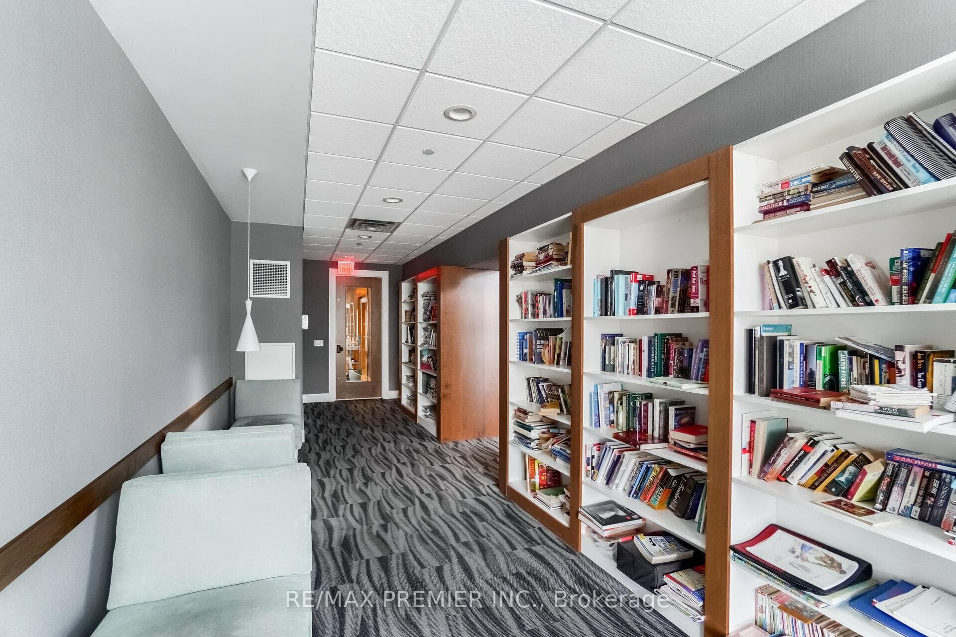 2212 Lake Shore Boulevard Unit 303 photo 31