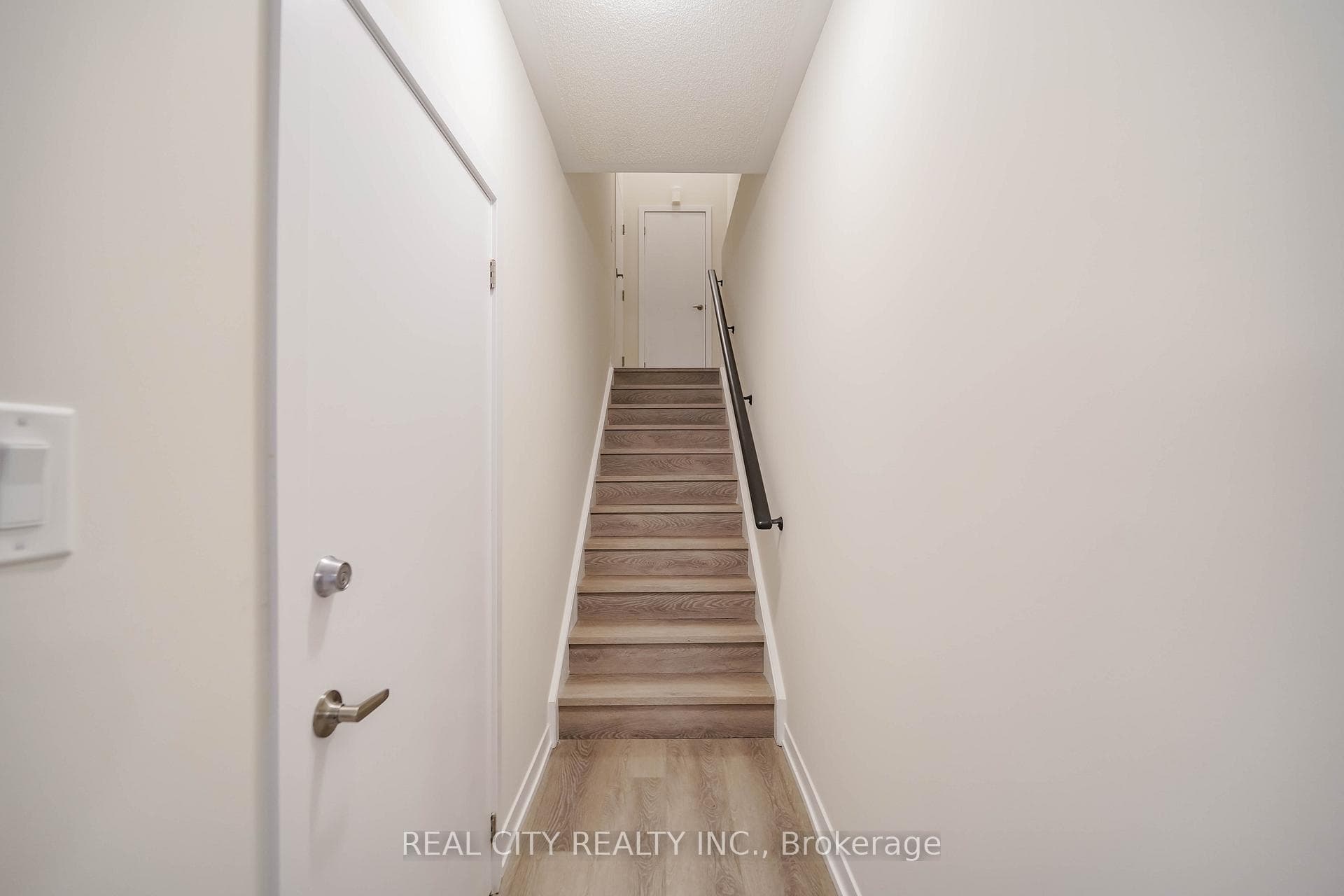 30B Ziibi Way Basement Way Unit 30B photo 4