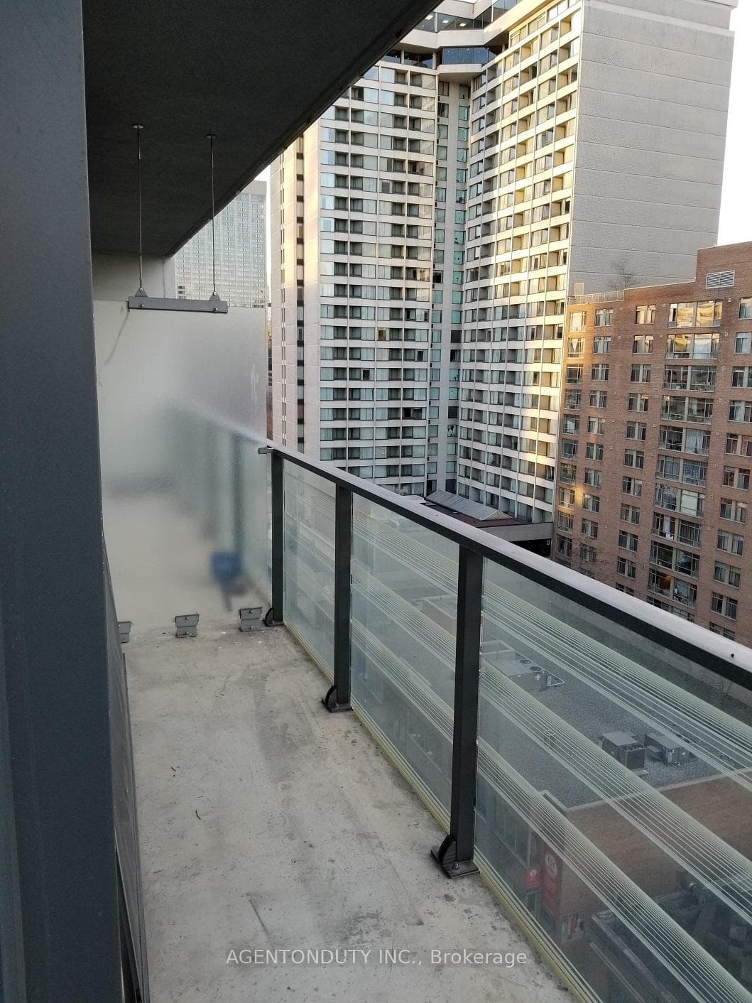 111 Elizabeth Street Unit 1626 photo 4