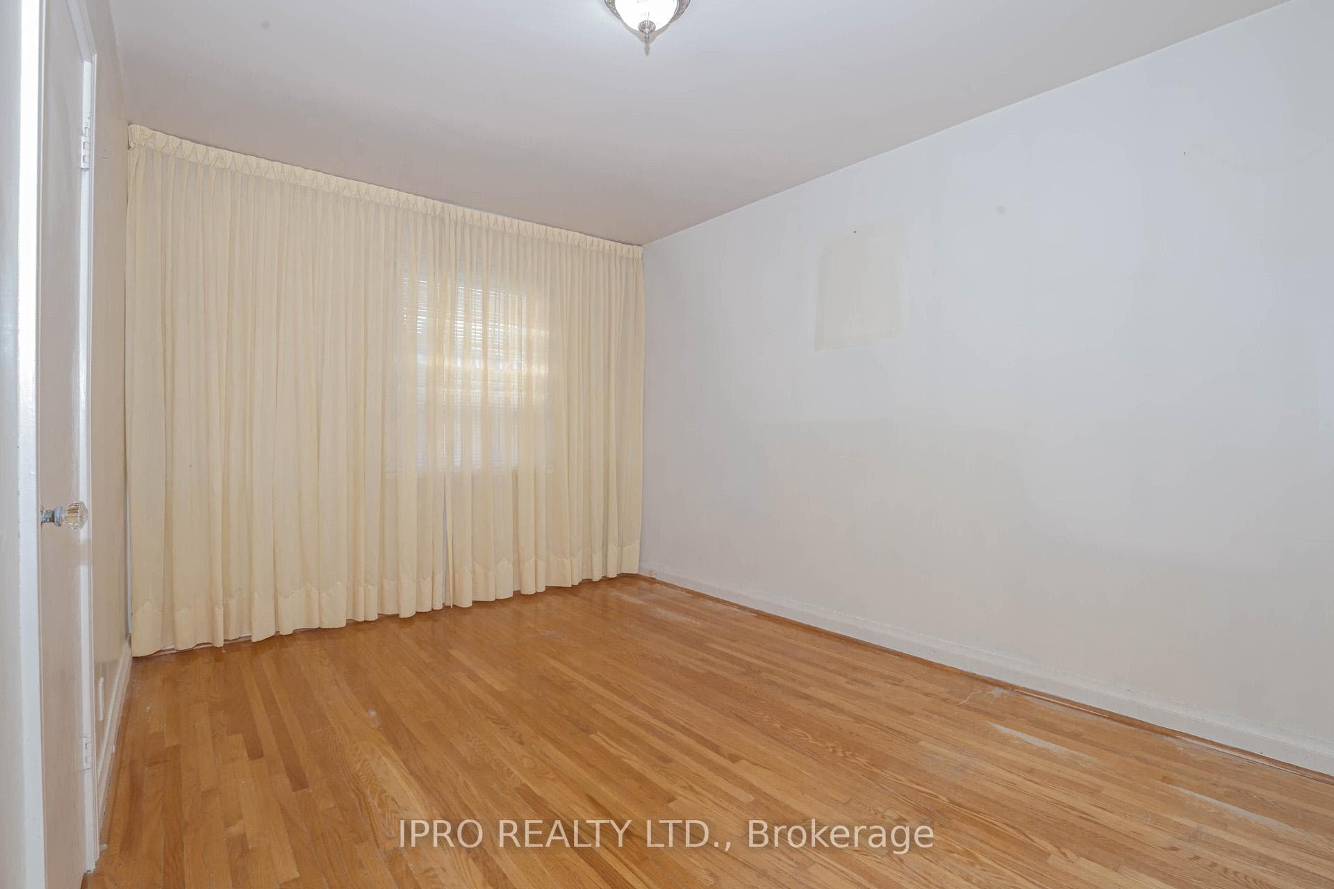 164 North Carson Street photo 19