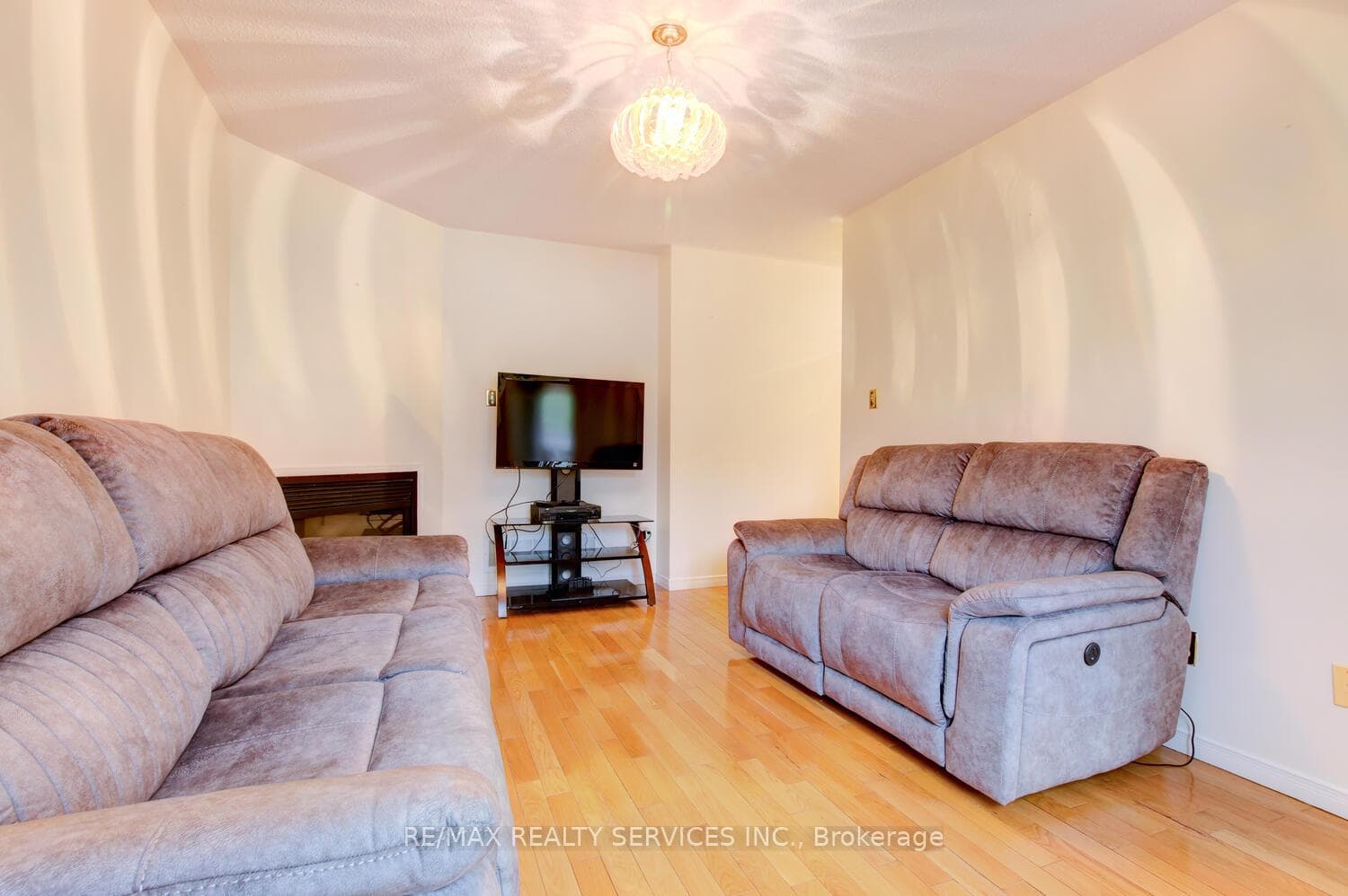 46 Red Maple Drive photo 18