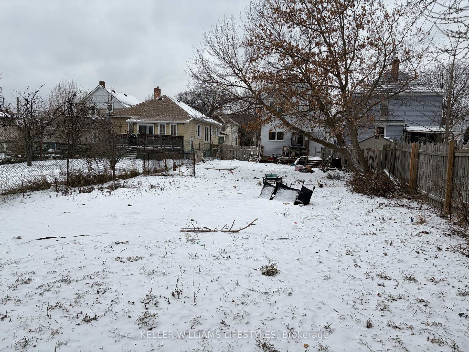 128 Stuart Street photo 21