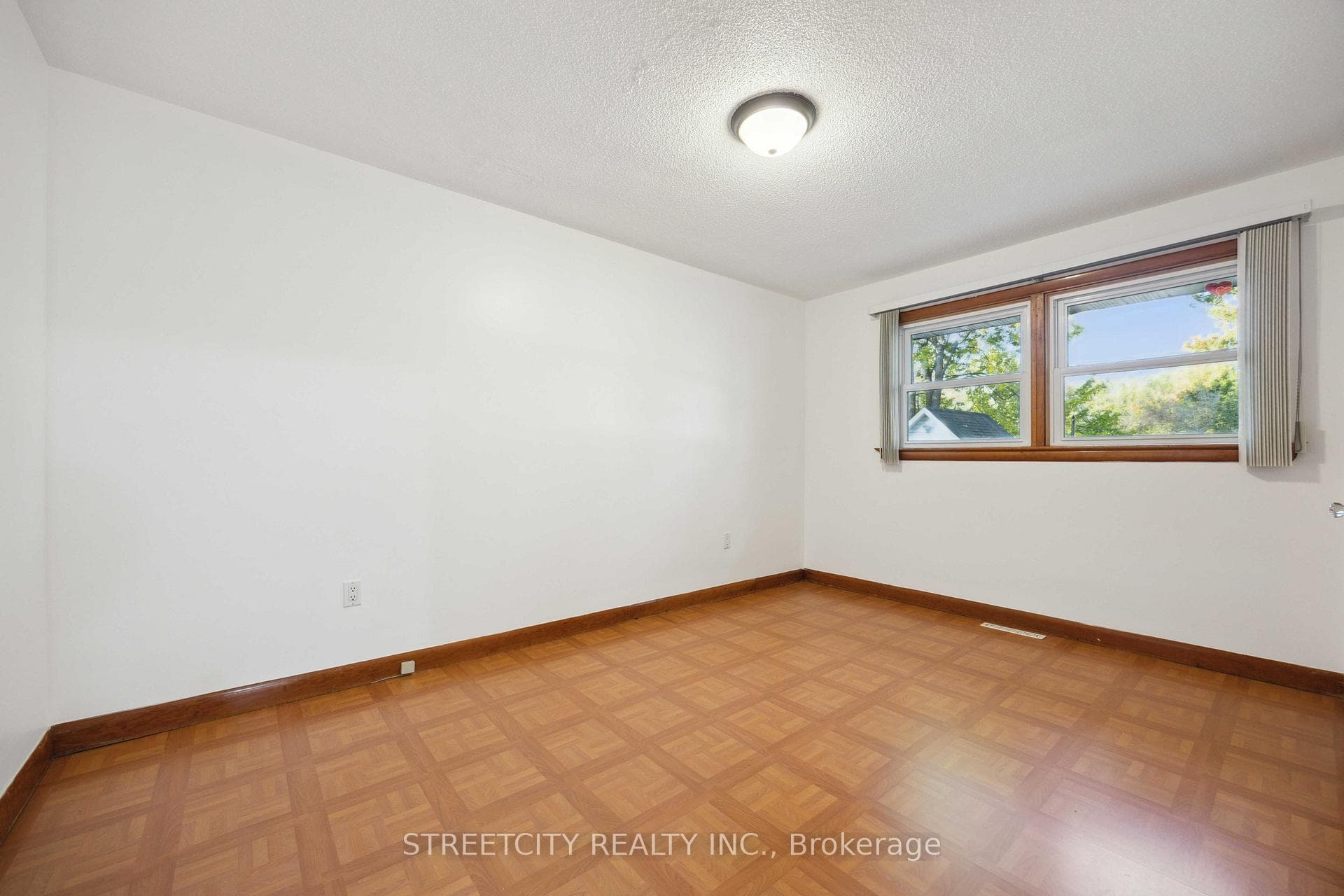 359 Murray Street photo 15