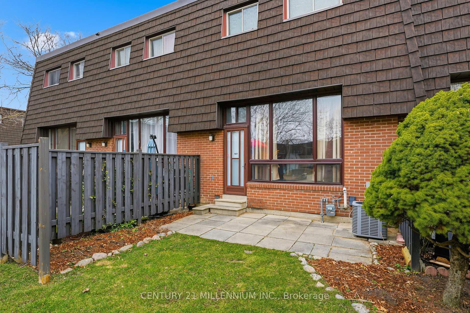 107 Darras Court photo 26