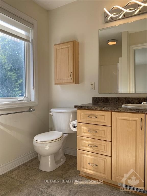 100 TACOM Circle photo 19
