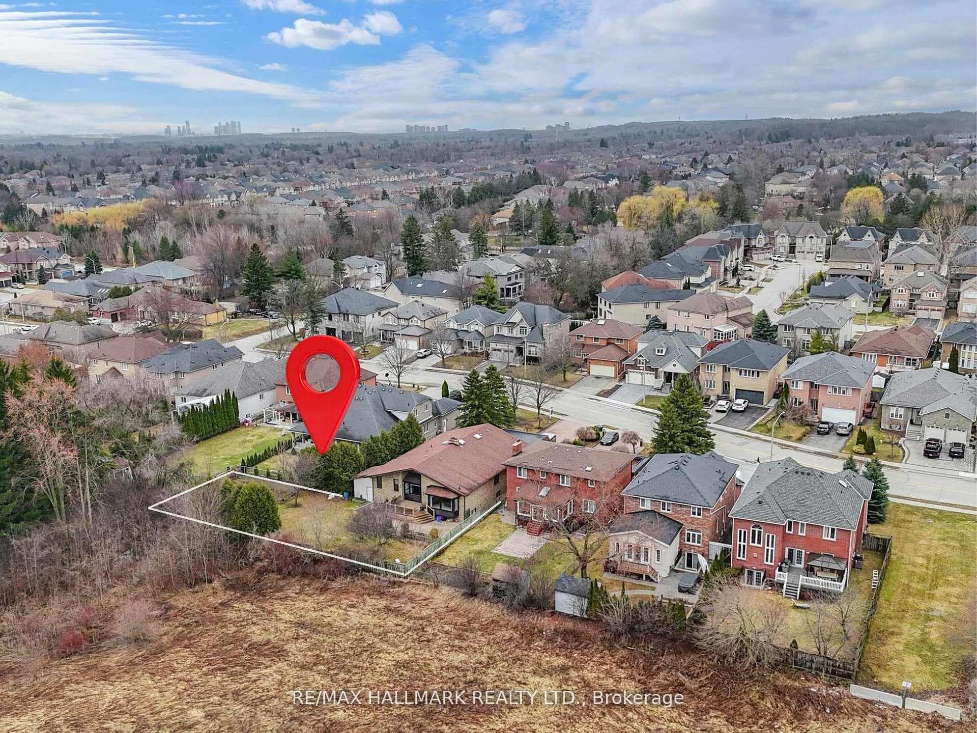 101 Leyburn Avenue photo 24