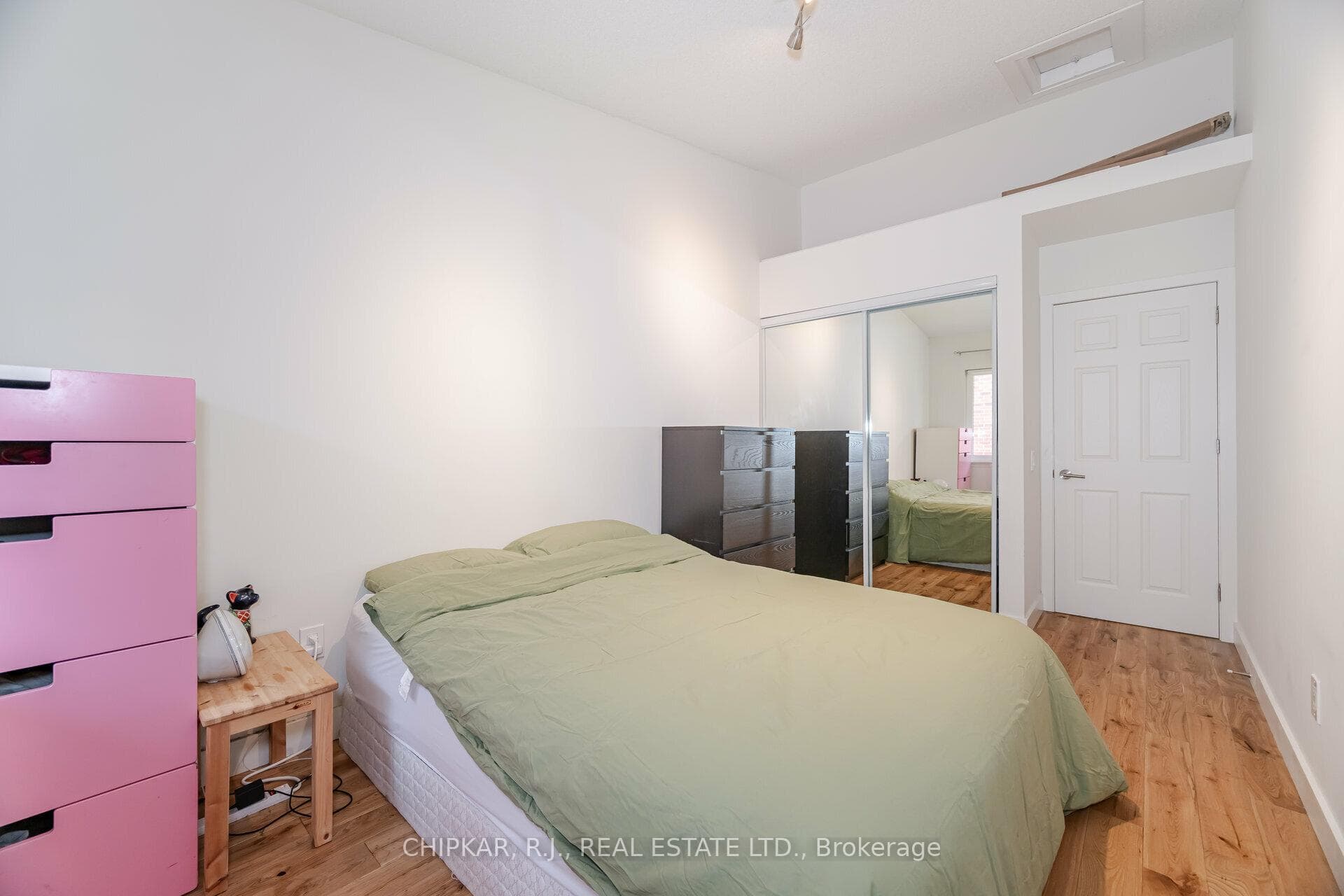 900 Steeles Avenue Unit 407 photo 20