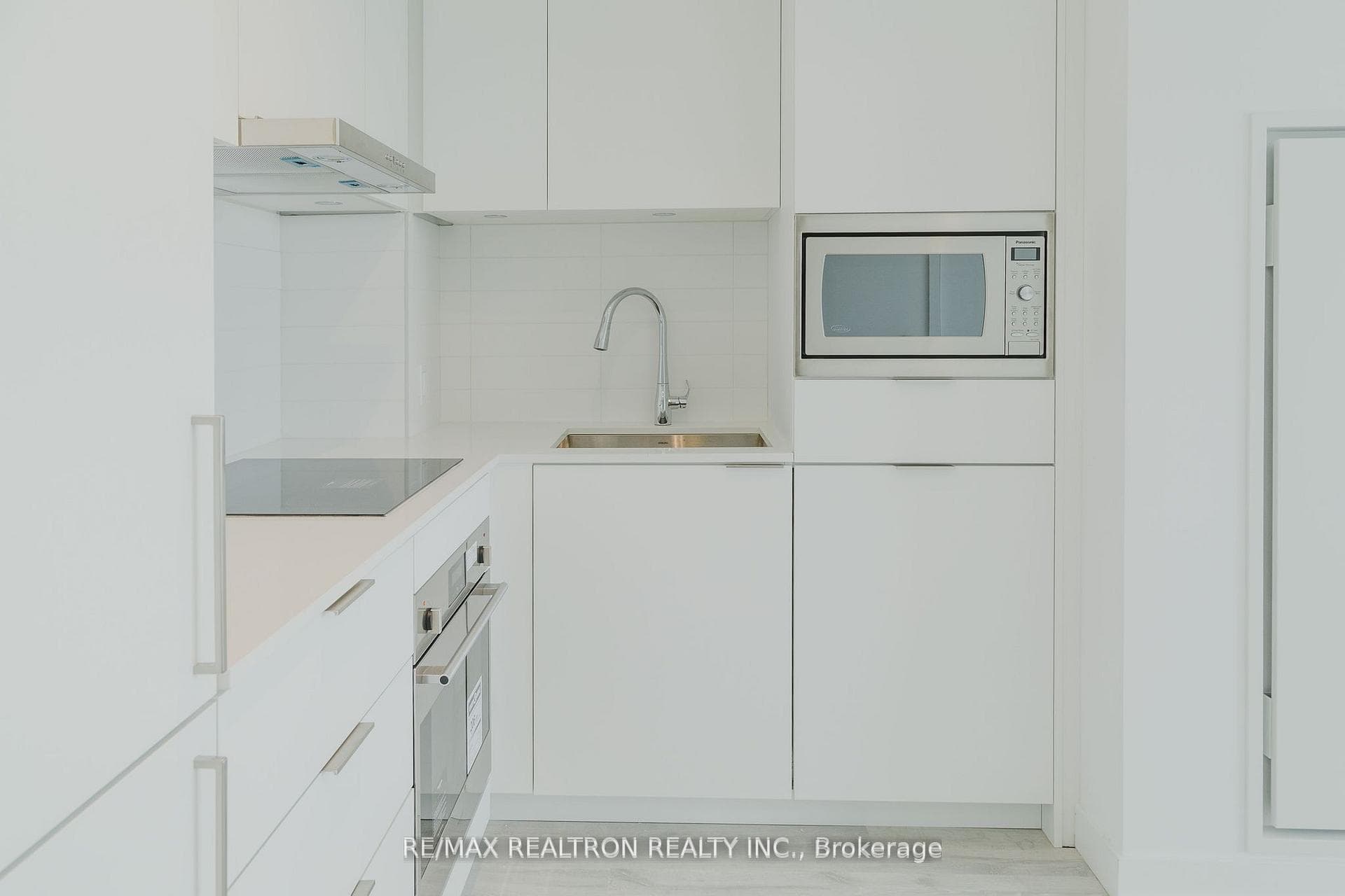 7 Golden Lion Heights Unit 1508 photo 5