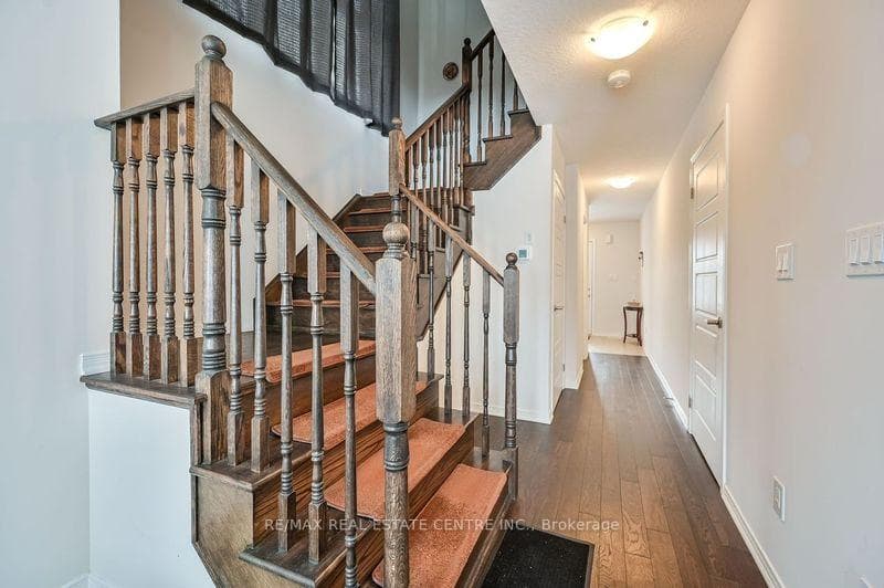 31 Armes Street photo 3