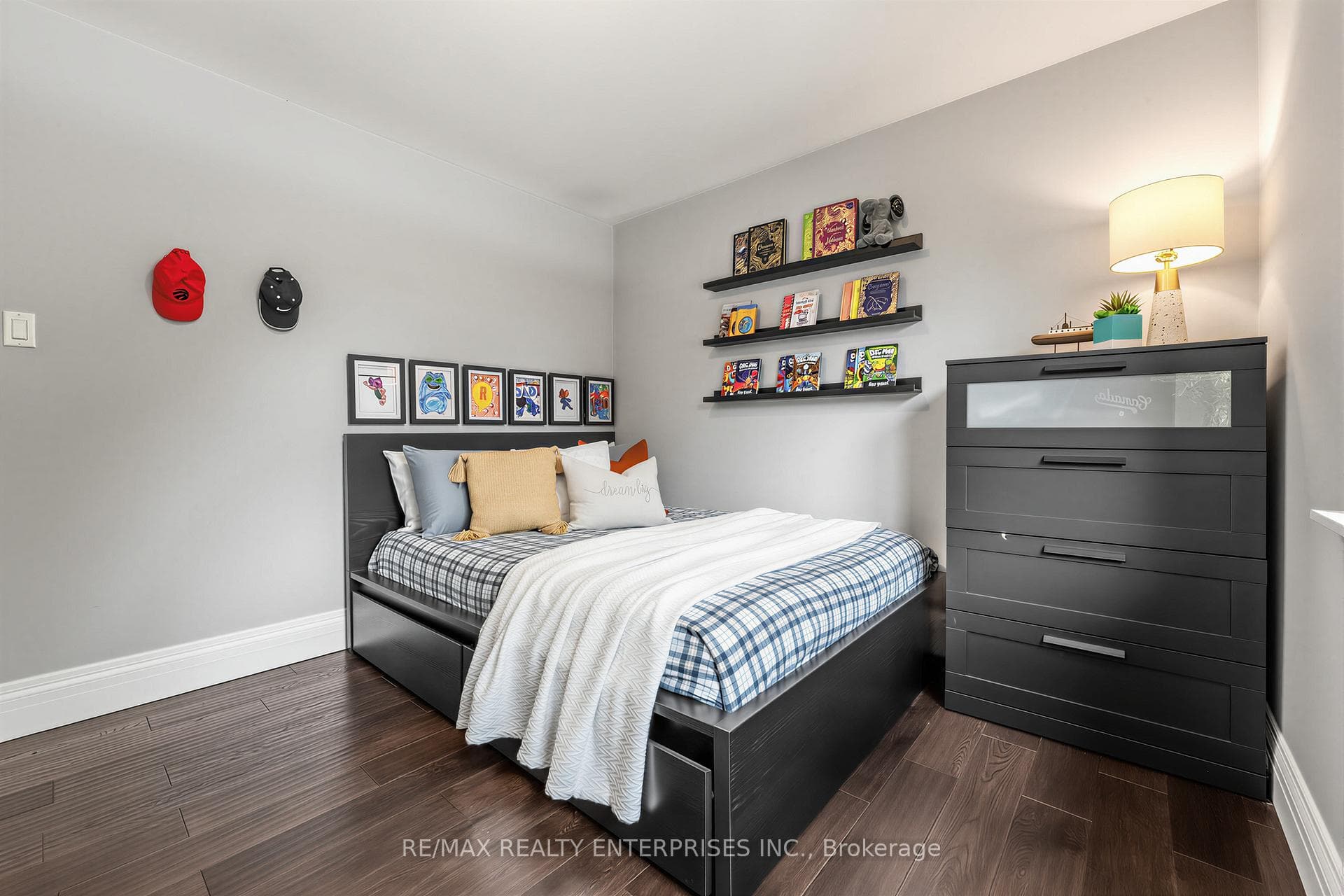 5263 Bromley Road photo 17