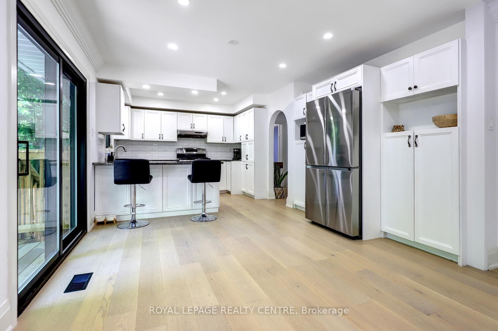 69 Glenda Jane Drive photo 9