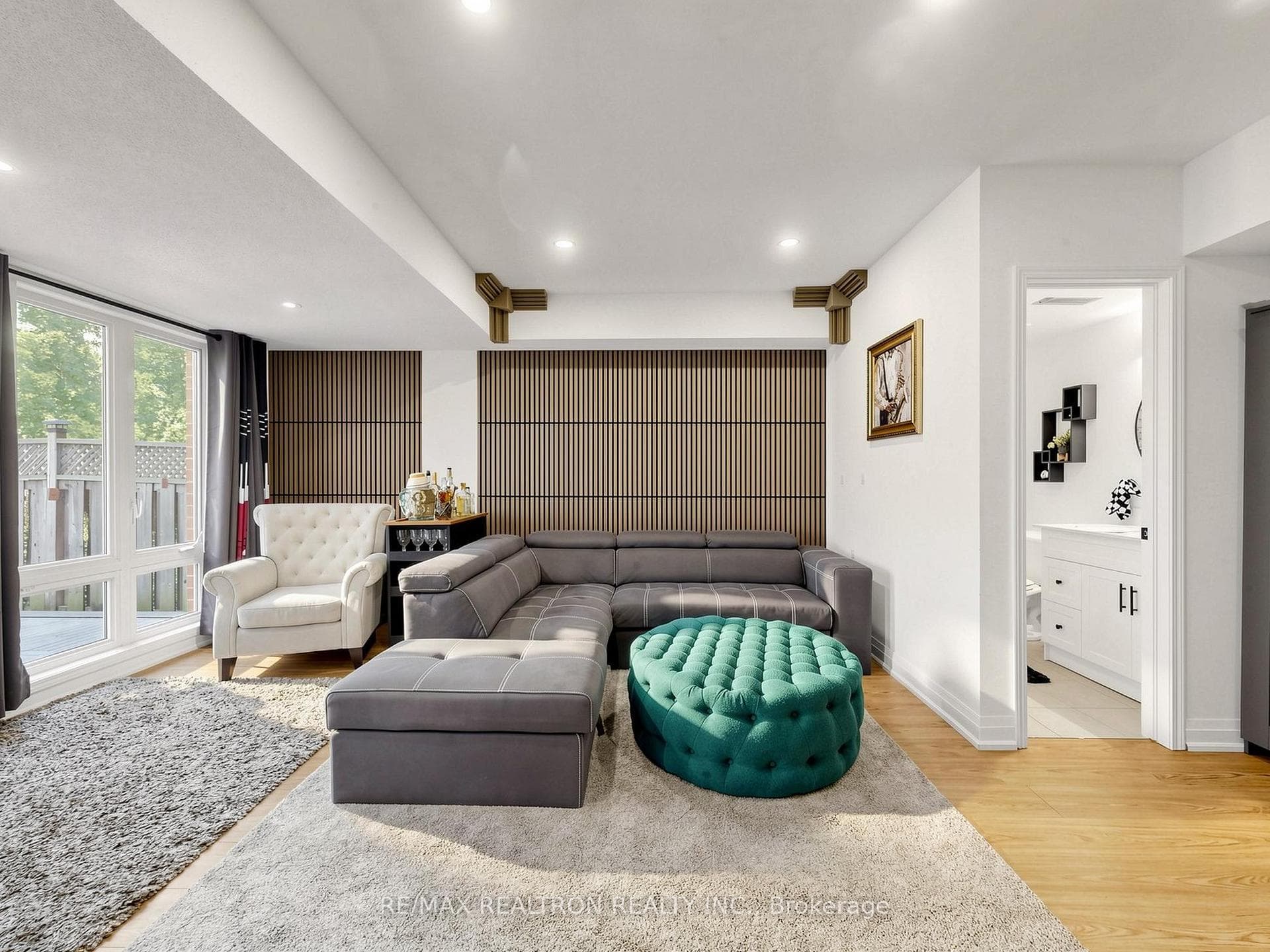 68 Dallimore Circle photo 30