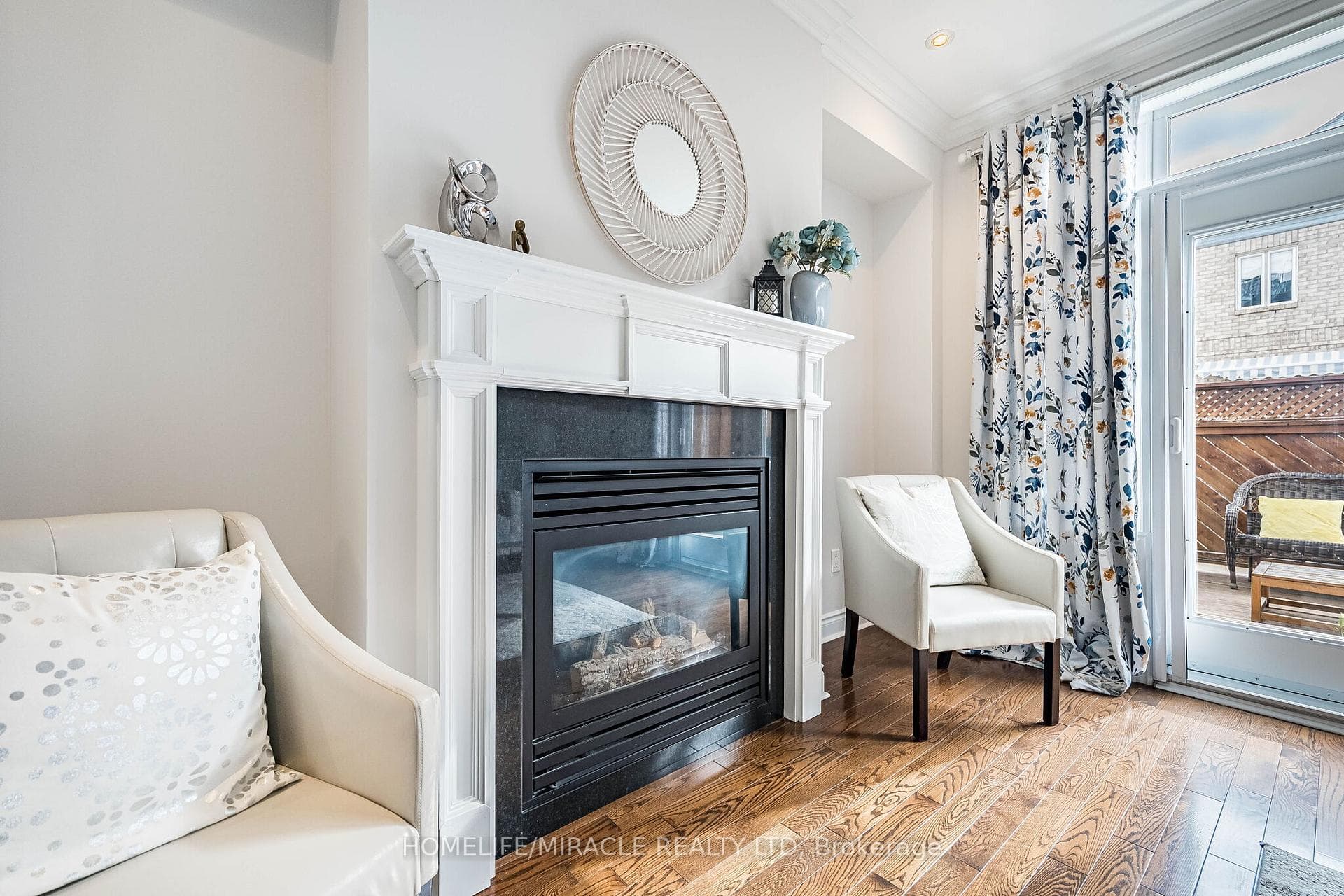 265 Van Dusen Boulevard Unit 1 photo 25