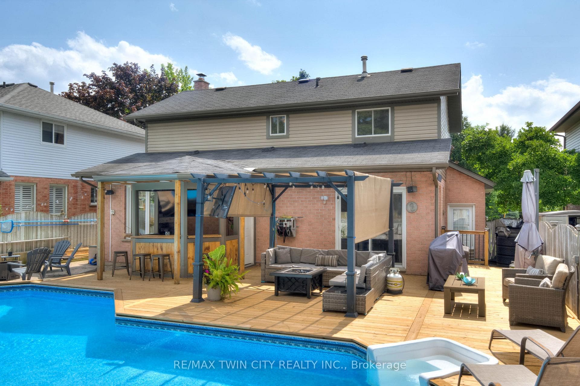 42 Maxwell Drive photo 37