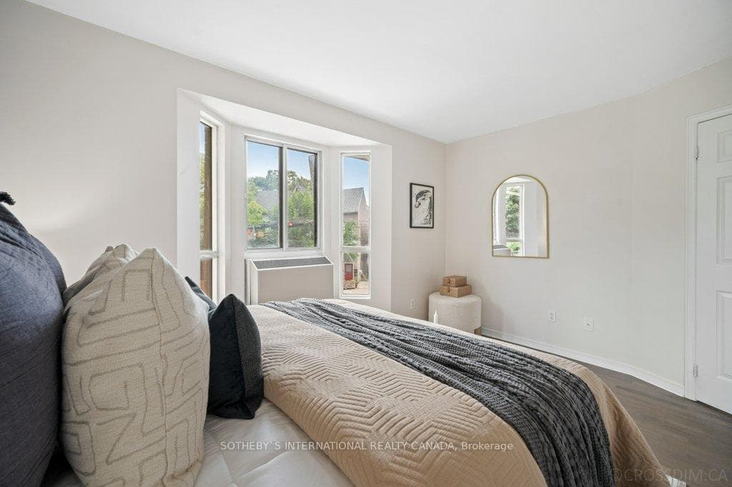 664 Wellington Street Unit Th A photo 10