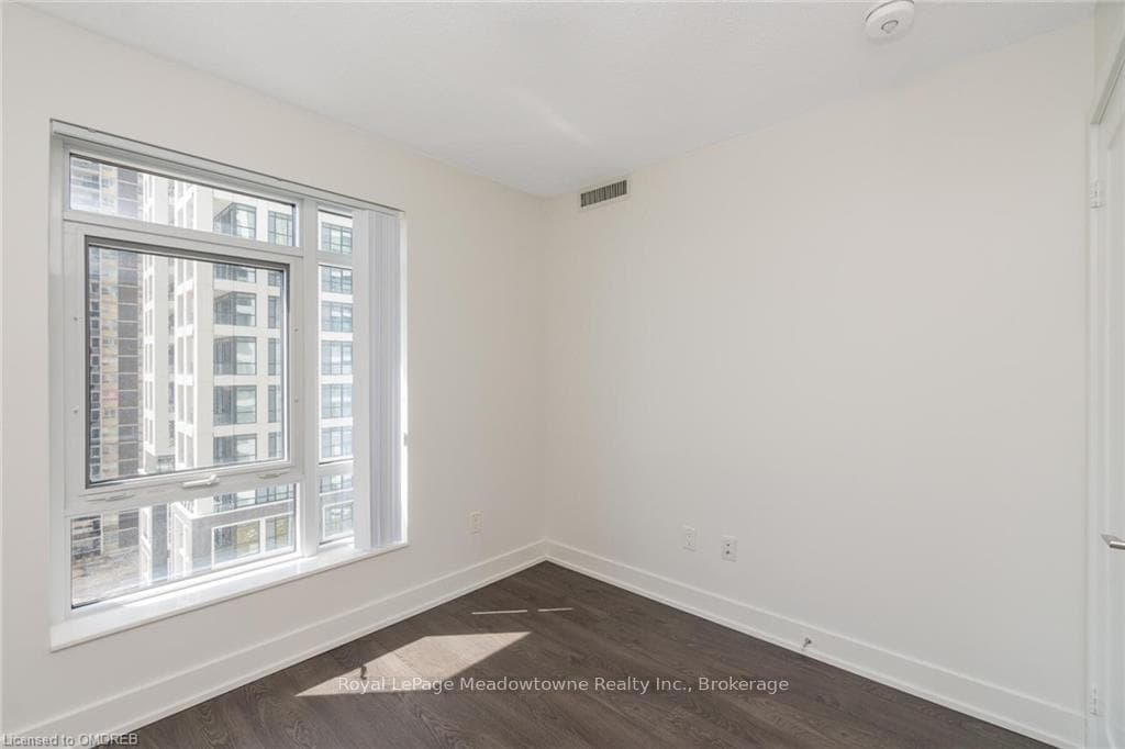 7 MABELLE Avenue Unit 910 photo 18