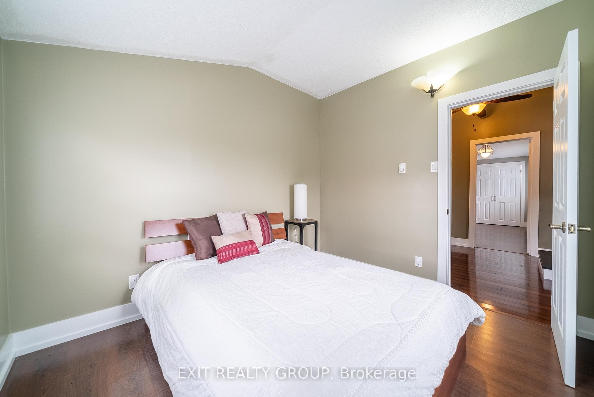 38 Grist Mill Lane photo 25