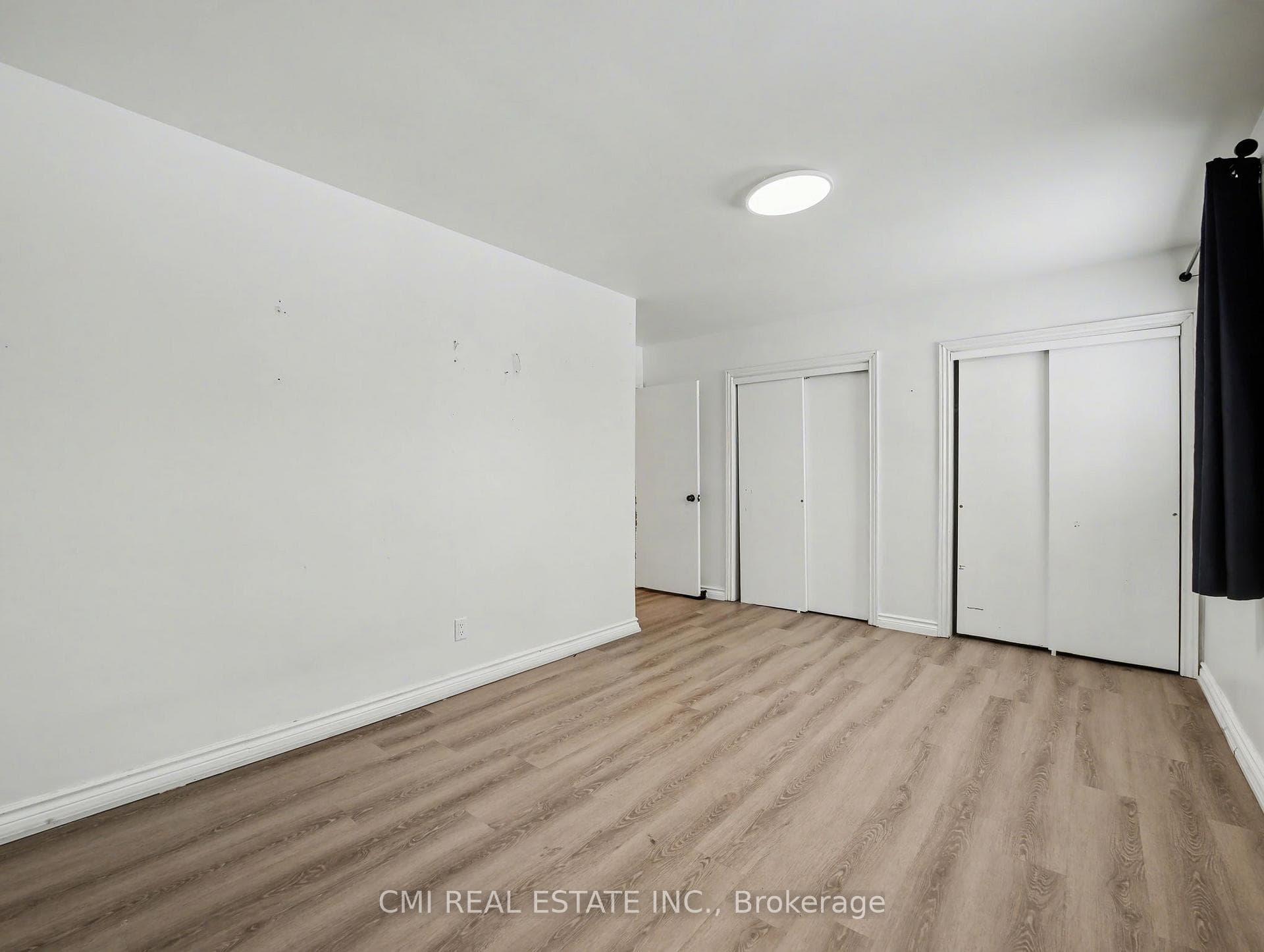 4306 East Avenue photo 9