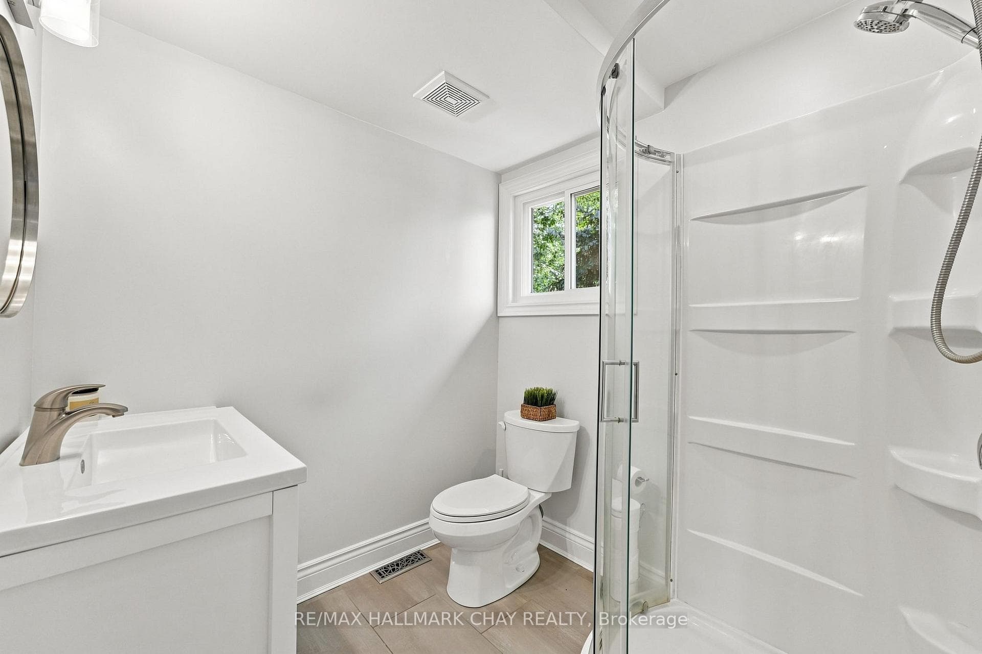 278 Carlisle Street photo 17