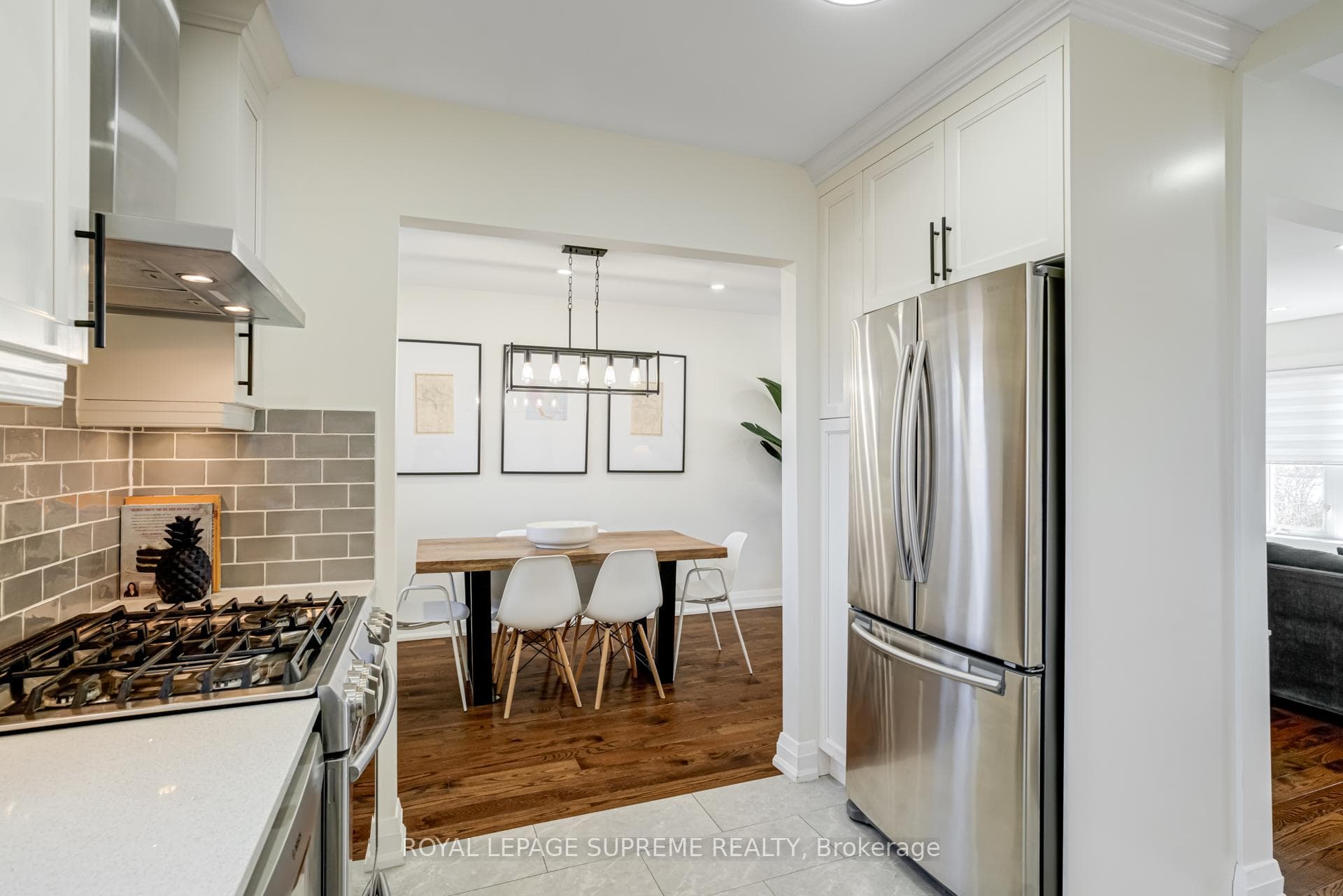 1454 Wilson Avenue photo 12