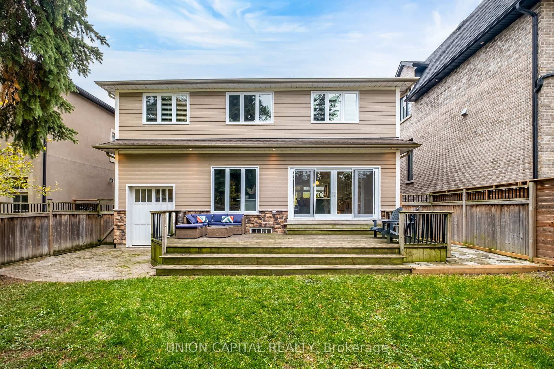 58 Stuart Avenue photo 37