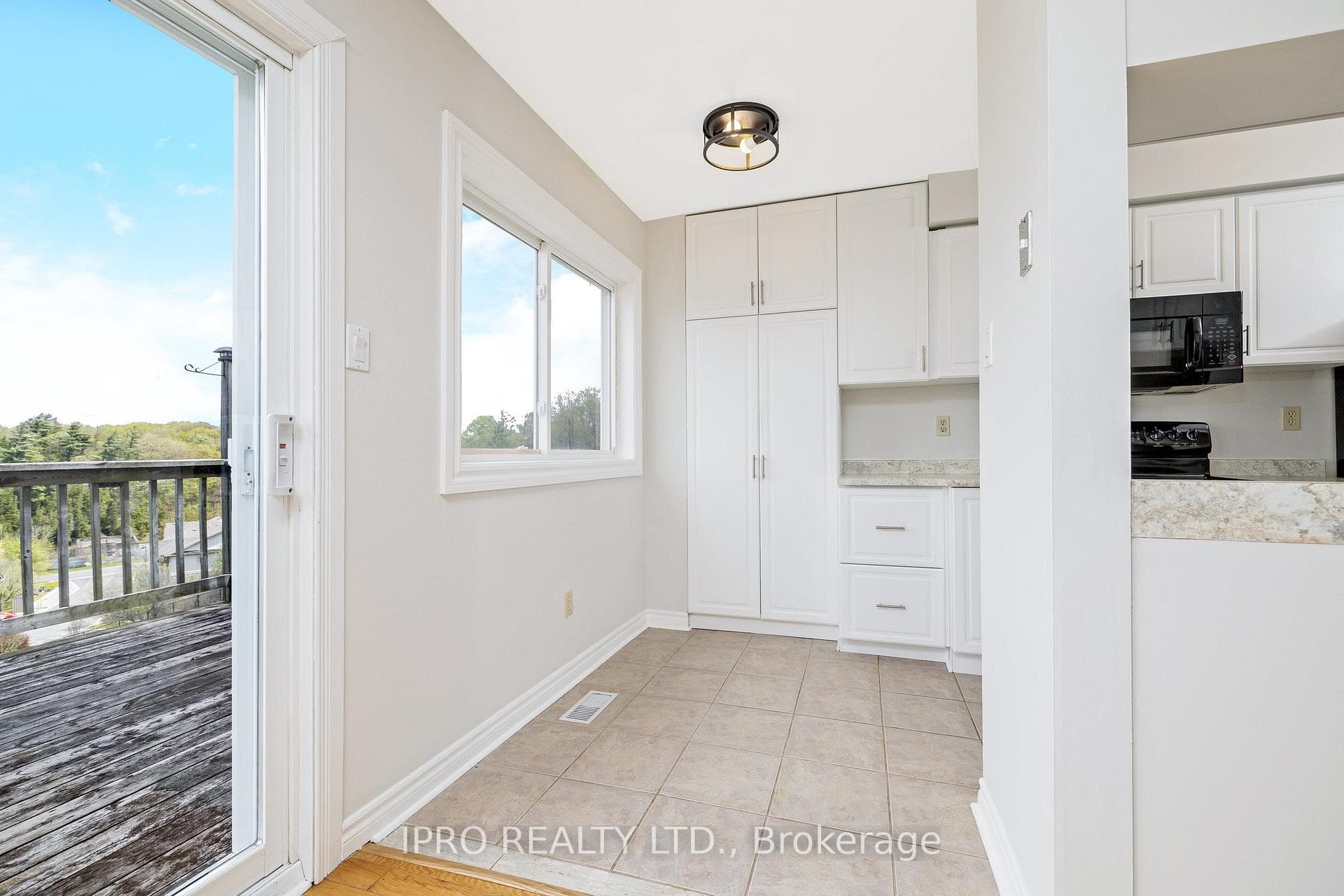 61 Corey Circle photo 14
