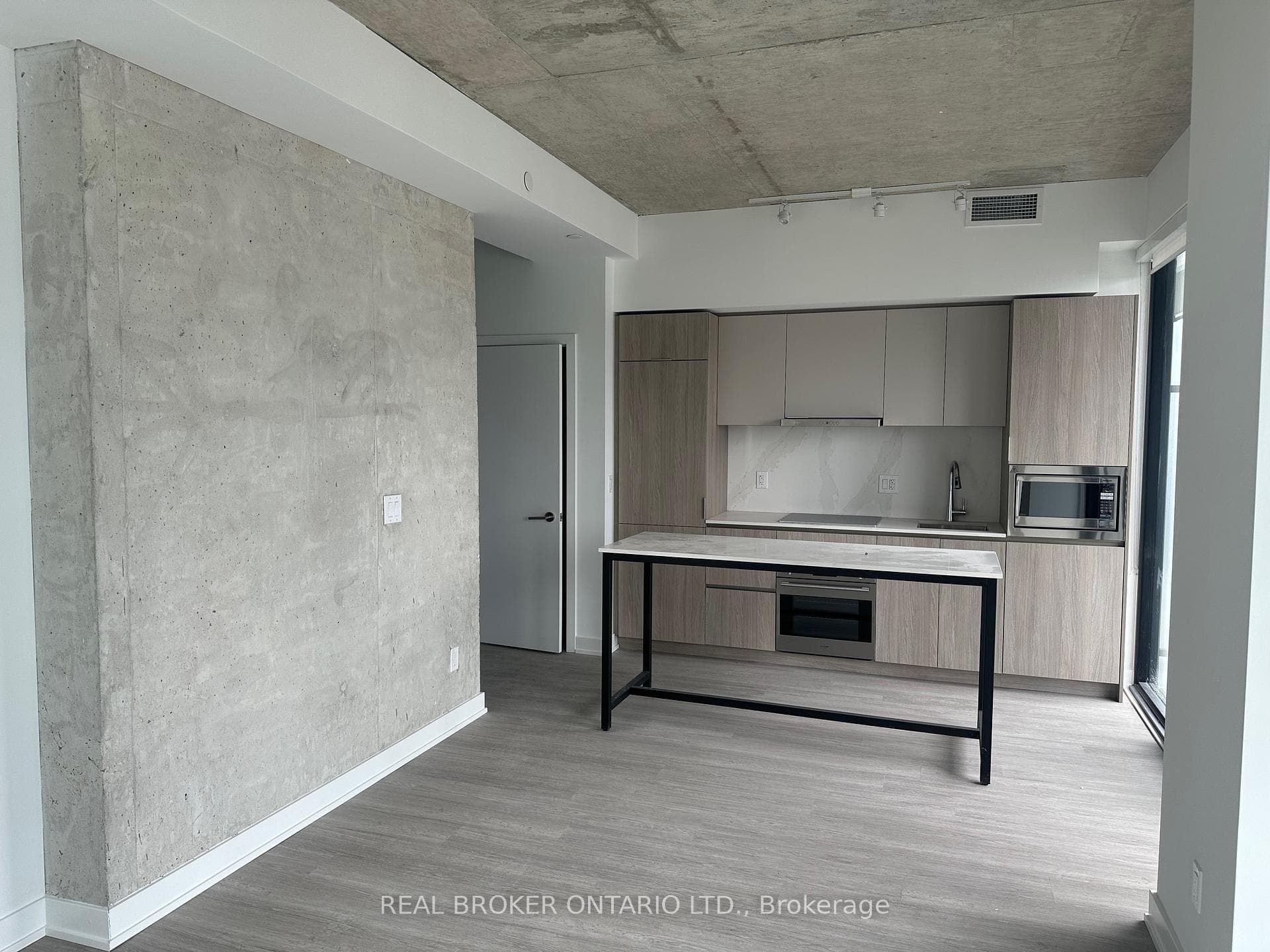 47 Mutual Street Unit 2205 photo 3