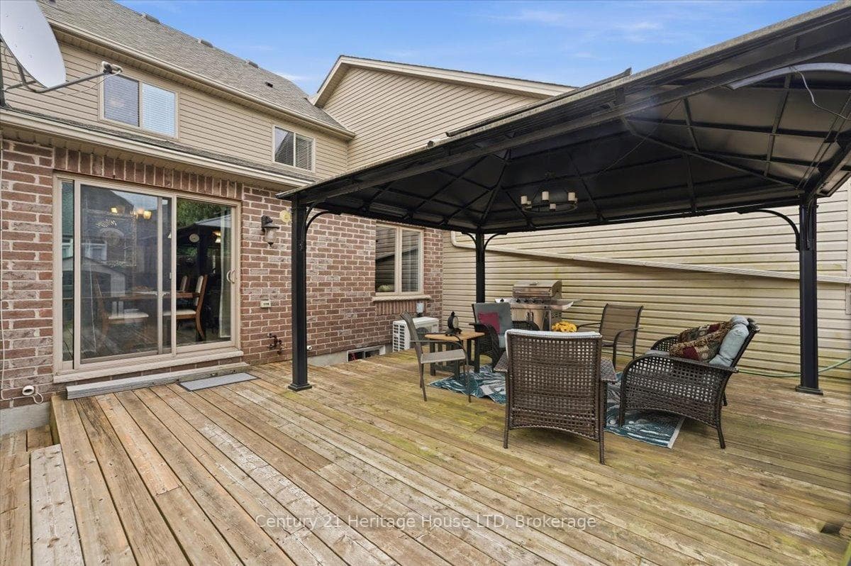 97 Abbott Place photo 33