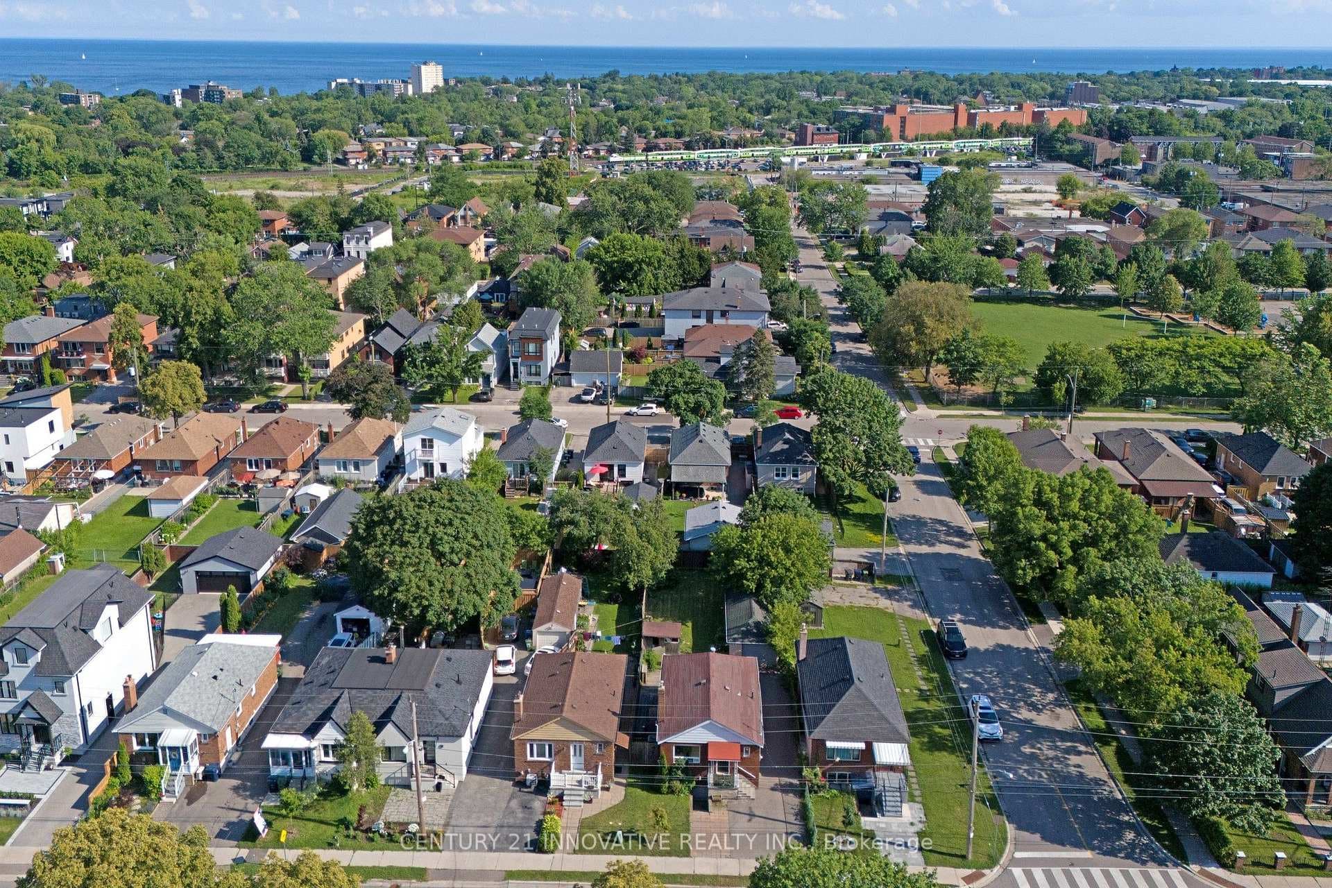 59 Manitoba Street photo 42