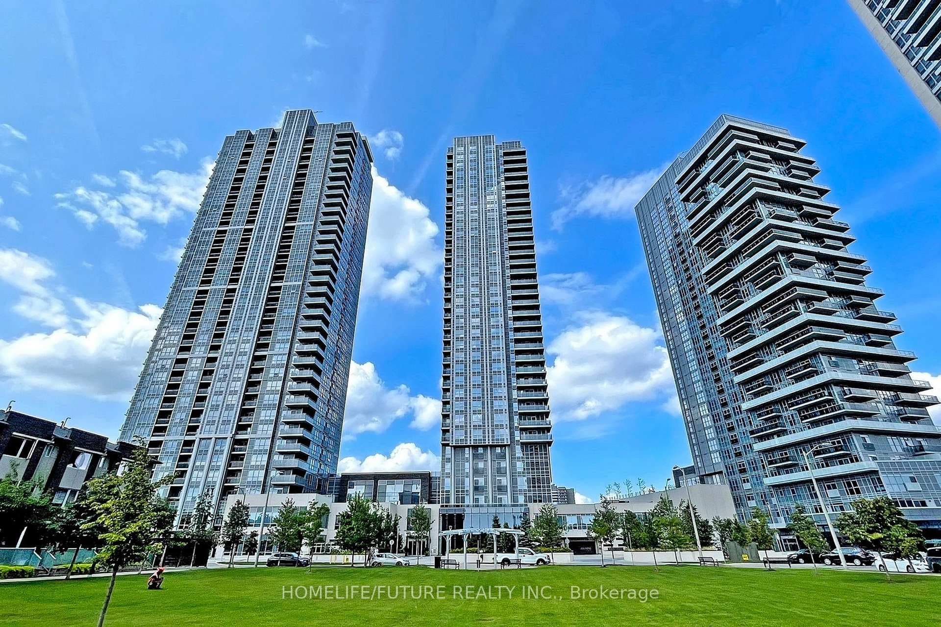 255 Village Green Square Unit 2305 photo 1
