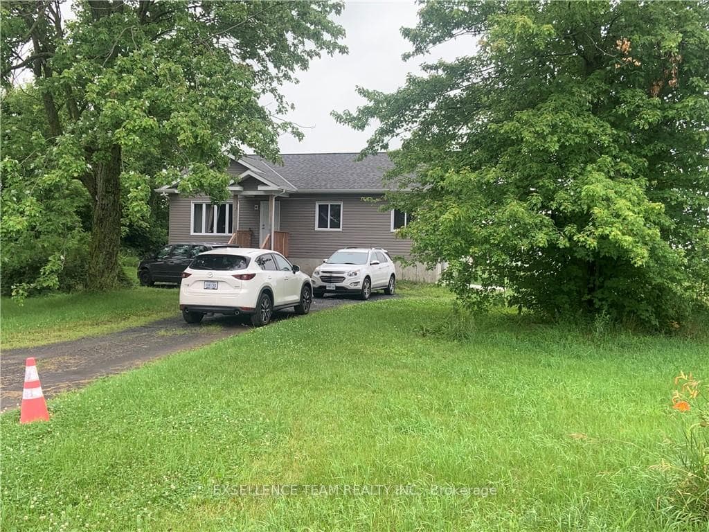 1540 MCLAUGHLIN Road photo 4