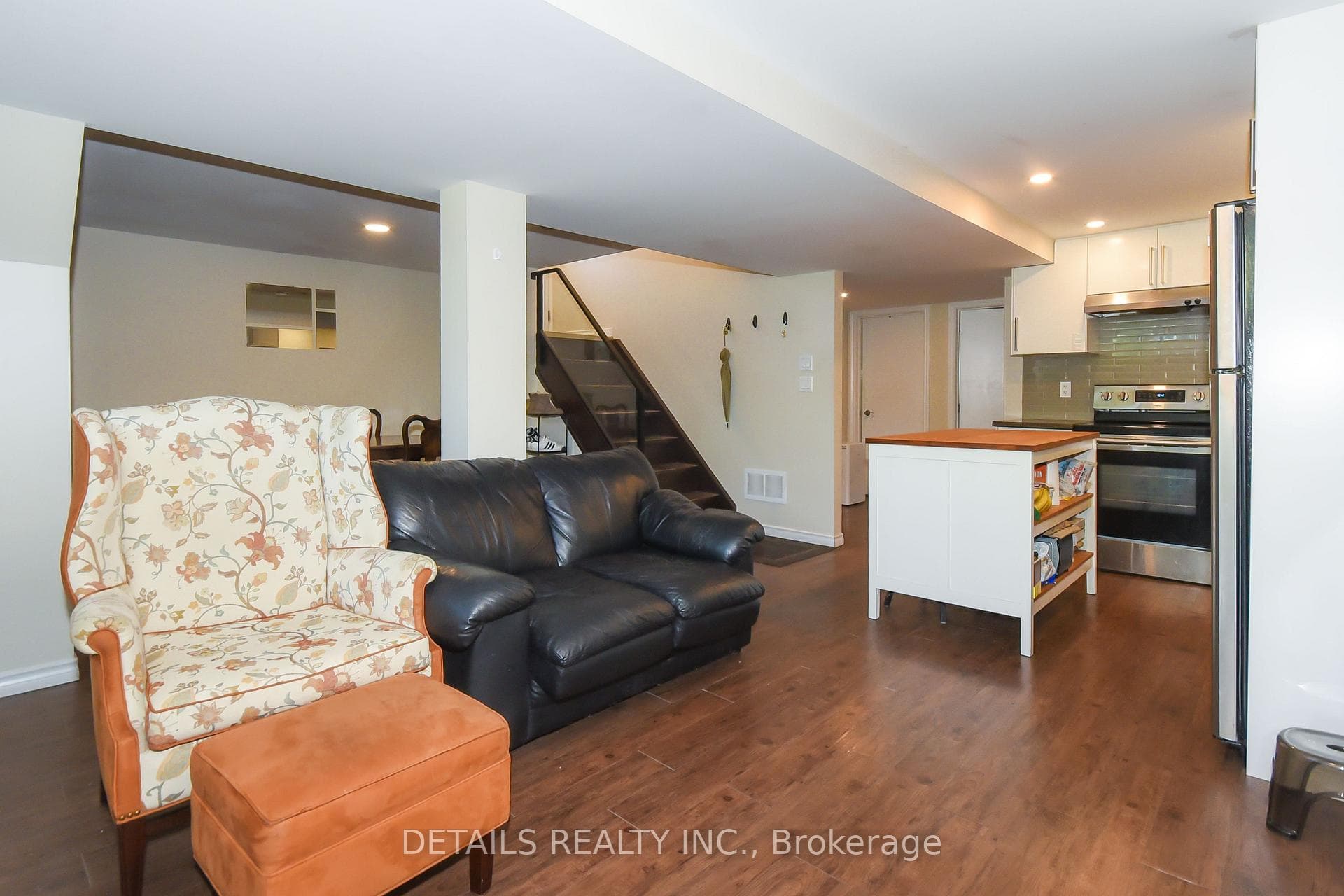 1255 Highgate Road photo 23