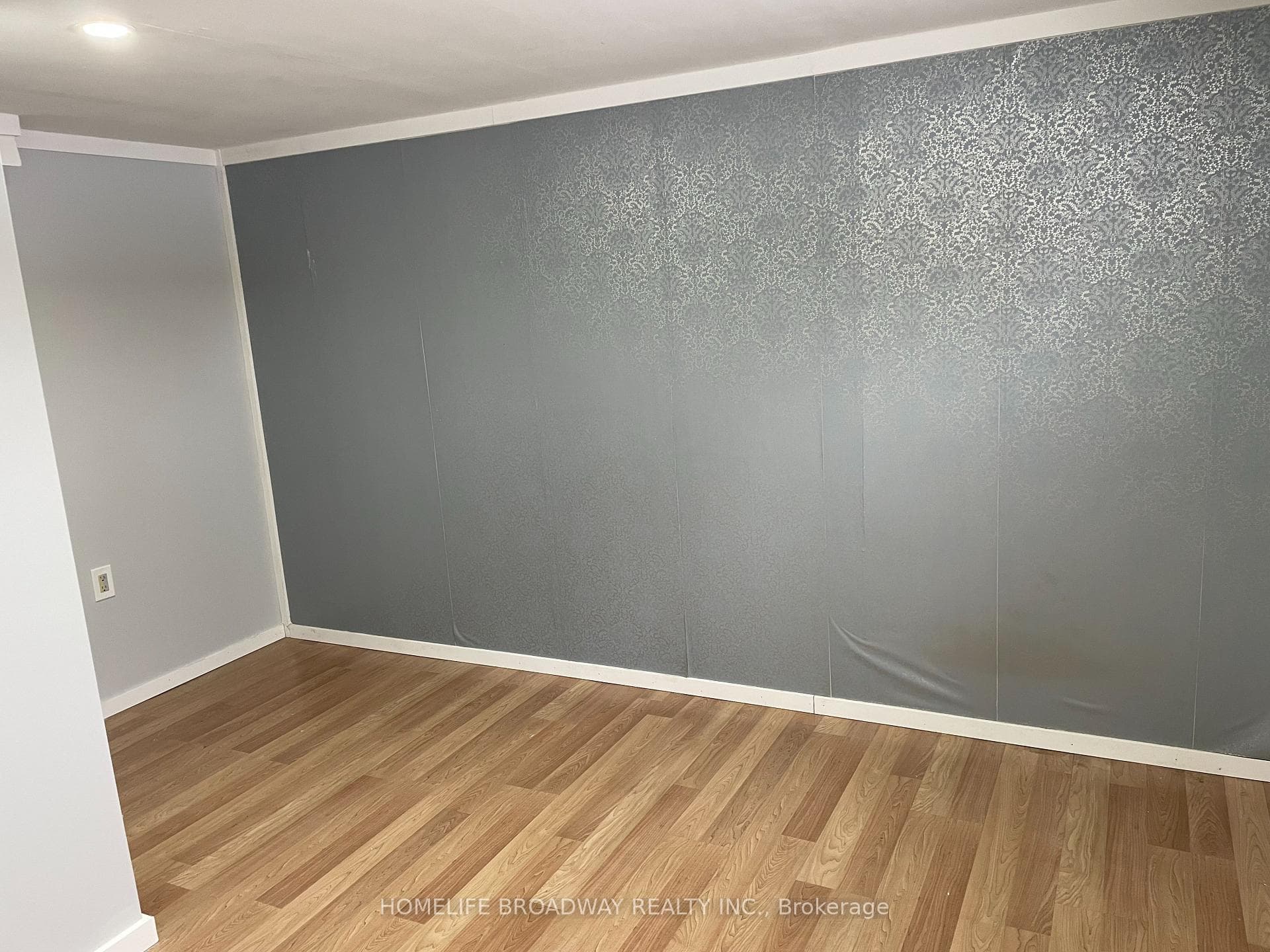 1570 Pharmacy Avenue Unit Lower Level photo 9