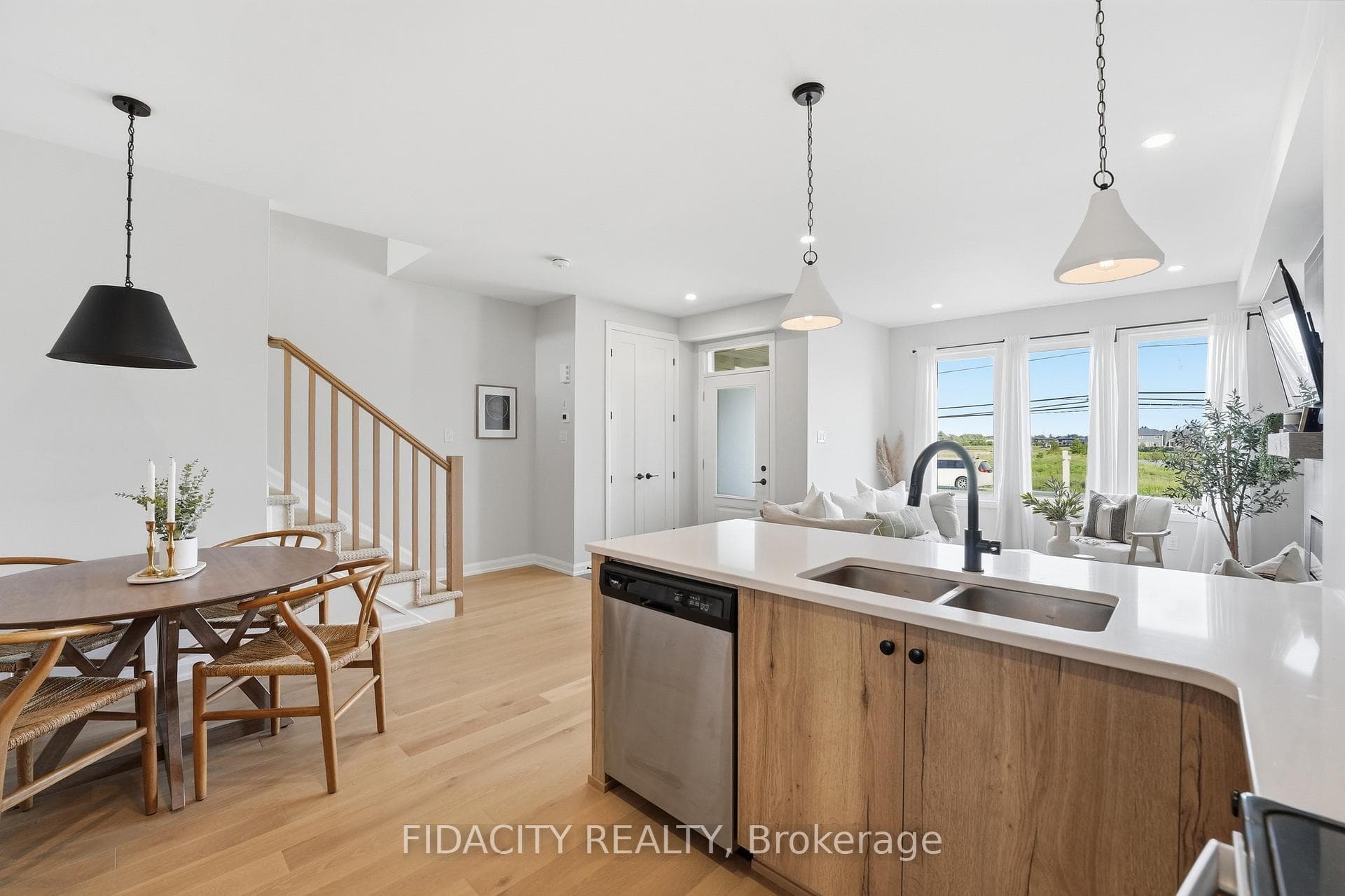 6333 Perth Street photo 14