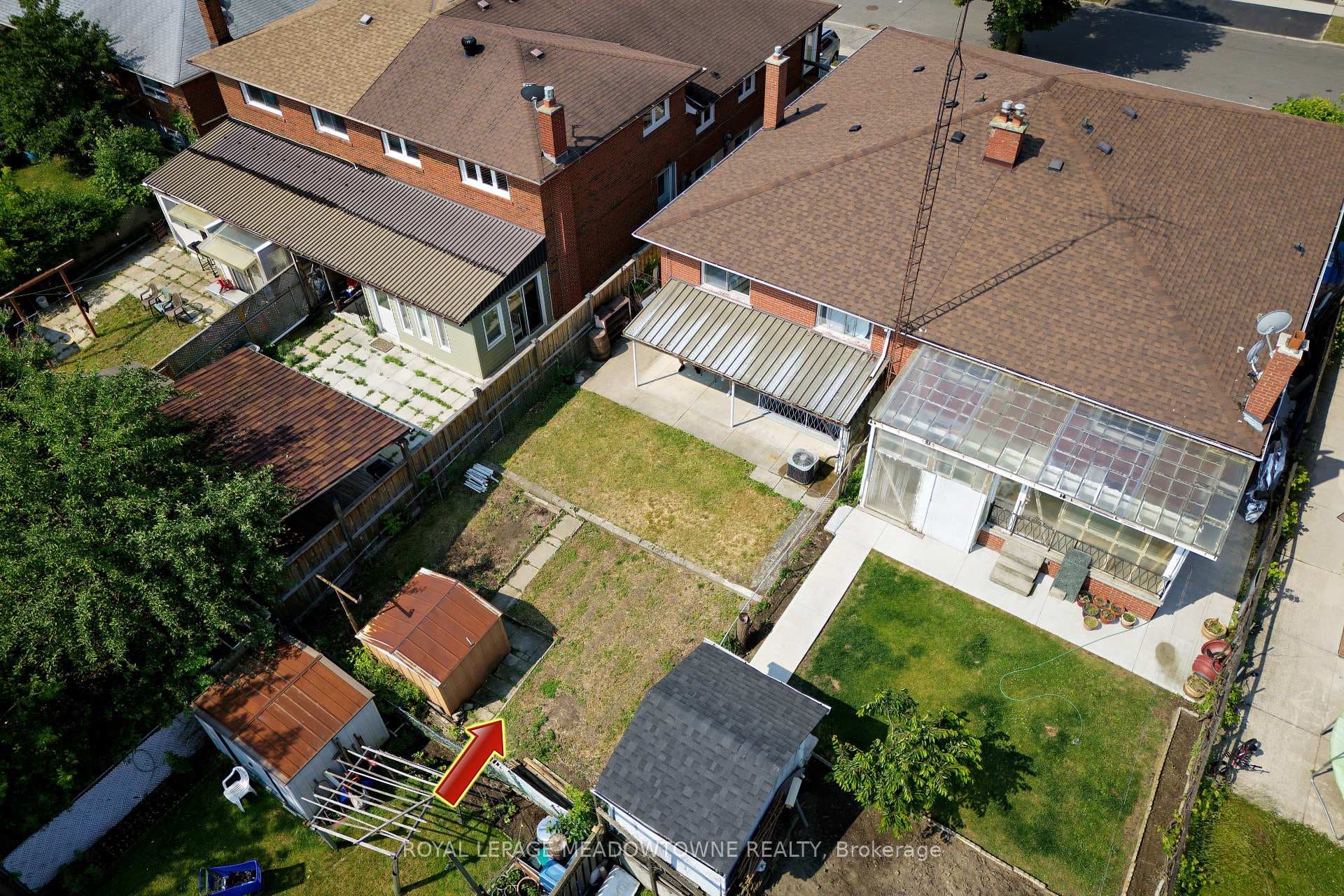 19 Benrubin Drive photo 33