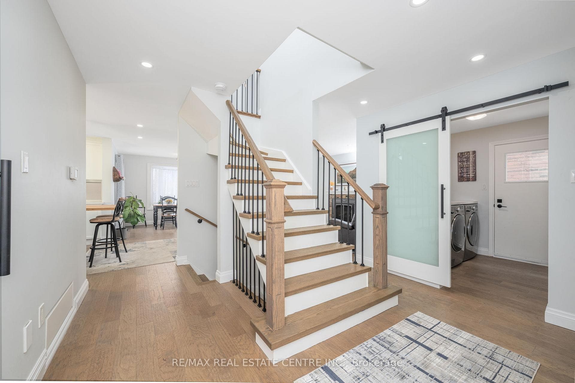 40 Calvert Drive photo 5