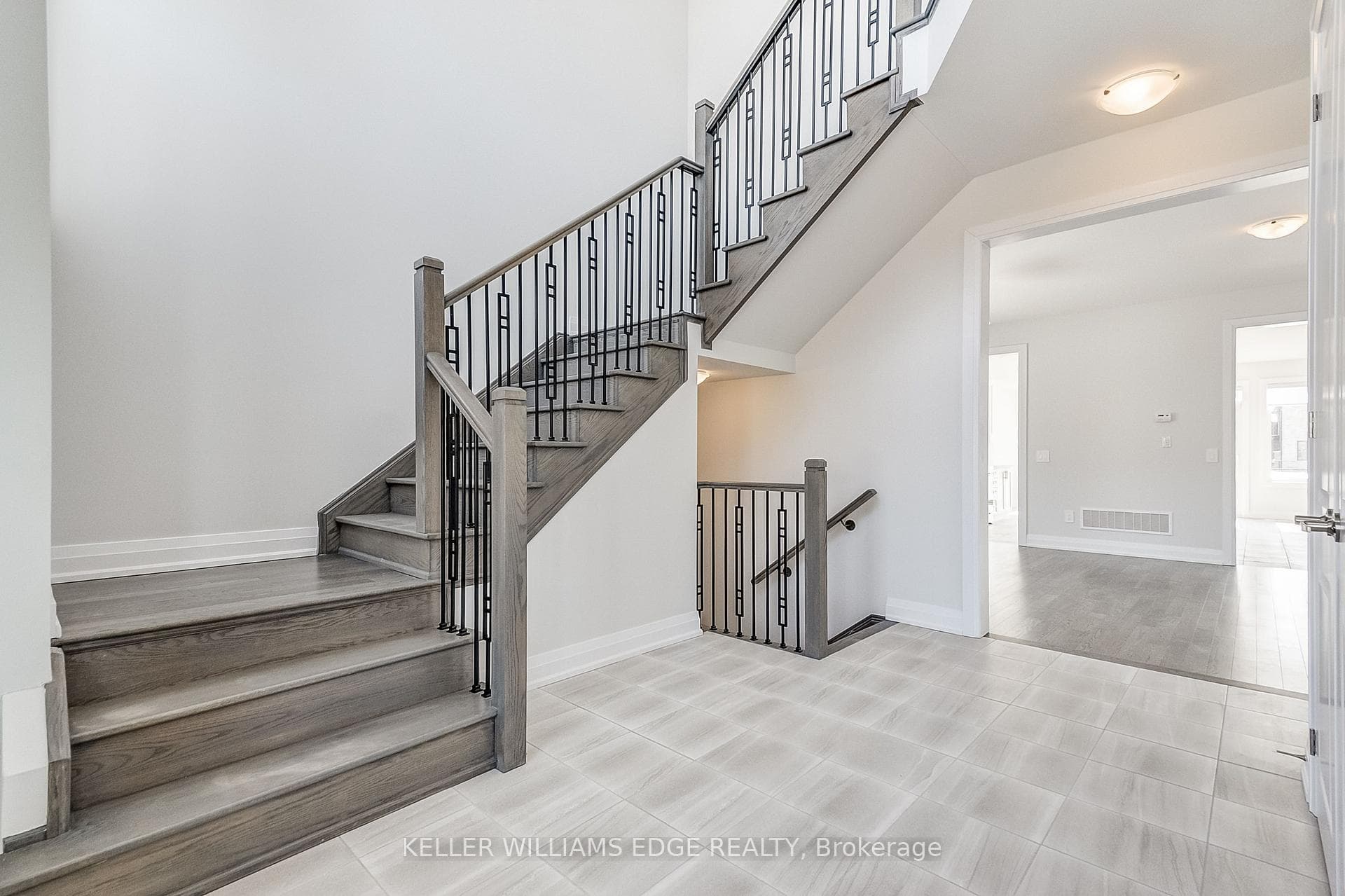 35 Walters Street photo 3