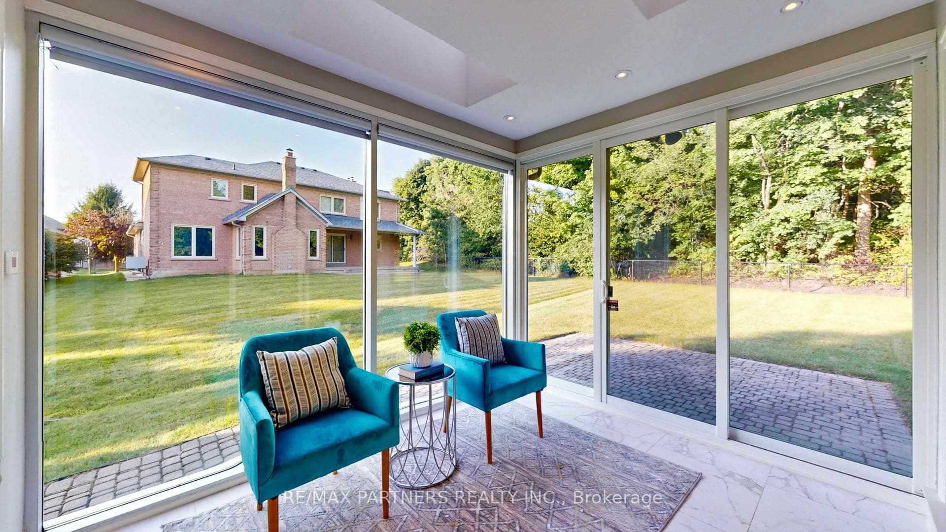 1 Fernwood Court photo 16