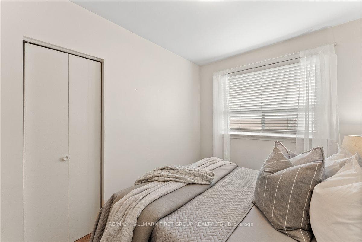 32 Linton Avenue photo 21
