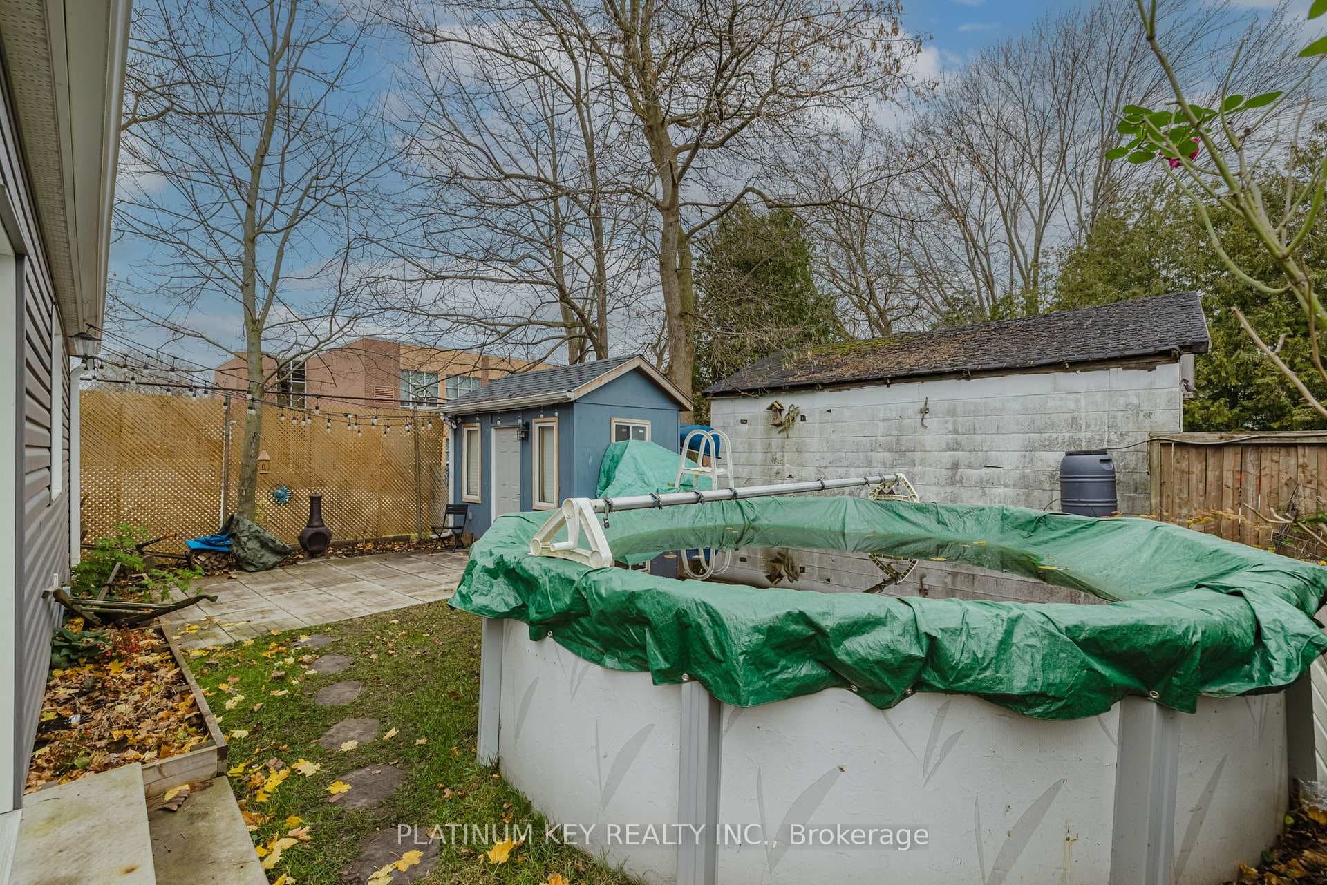 130 Foster Avenue photo 6