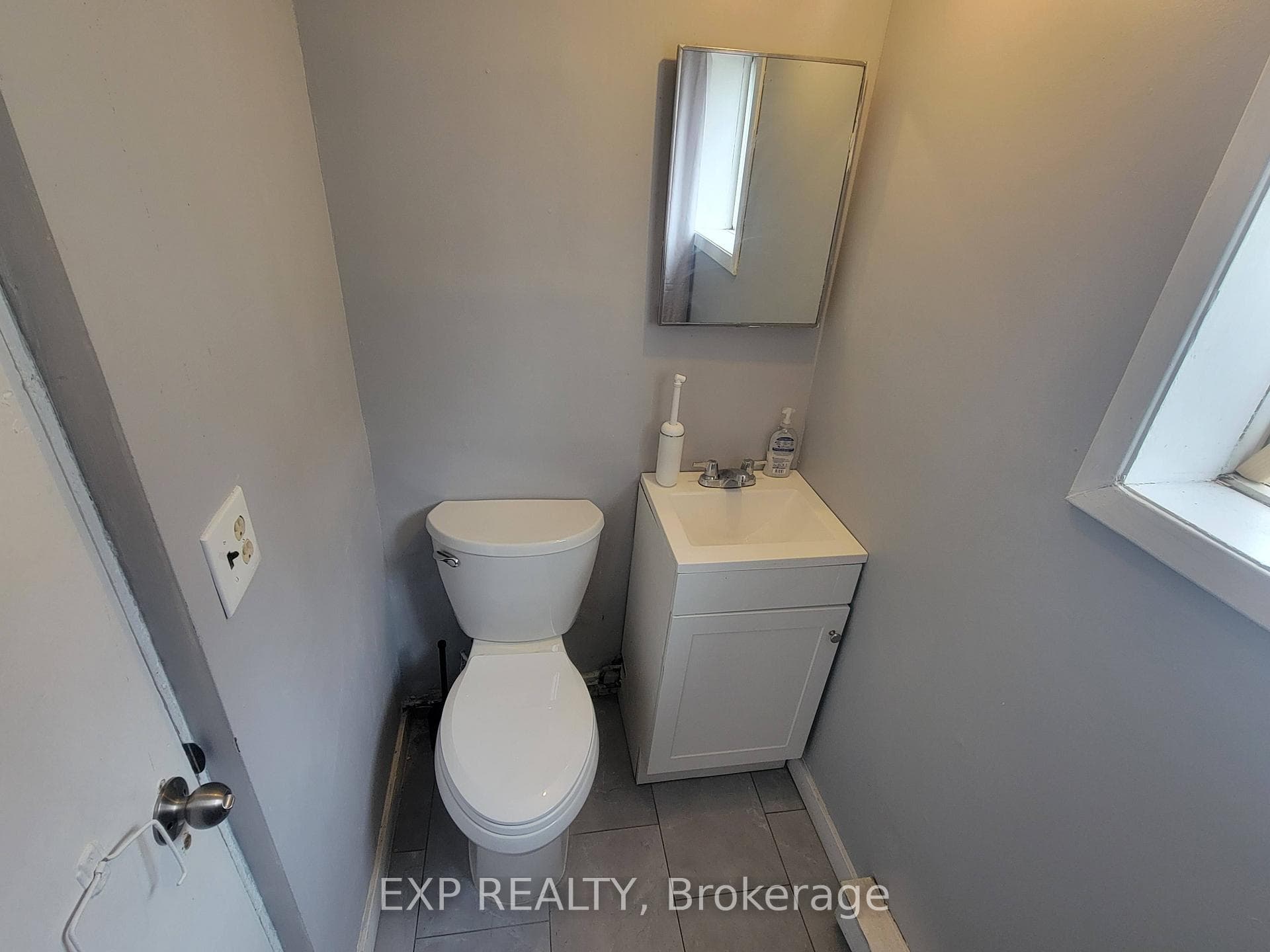 119 Grosvenor Avenue photo 6