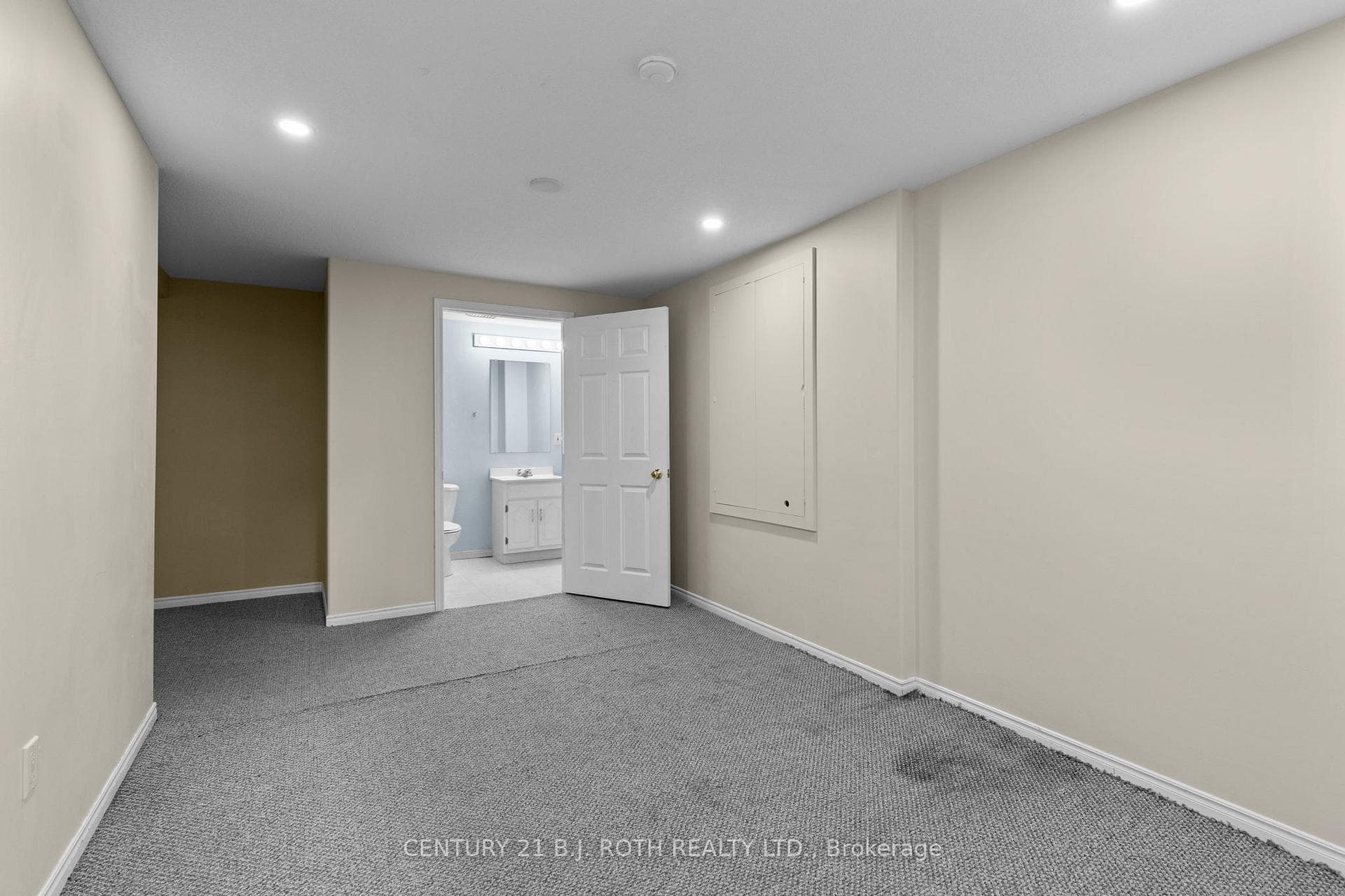31 Emms Drive photo 30