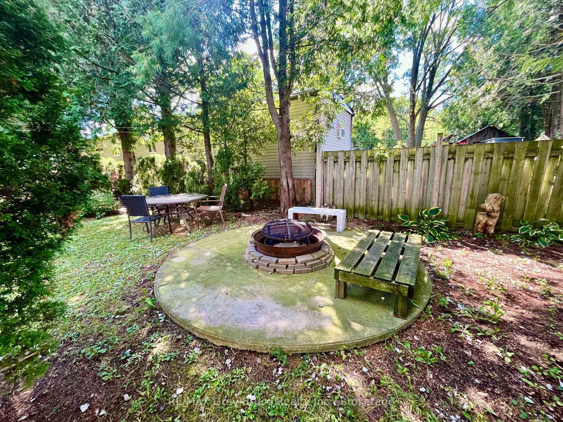 126 Harvey Street photo 4