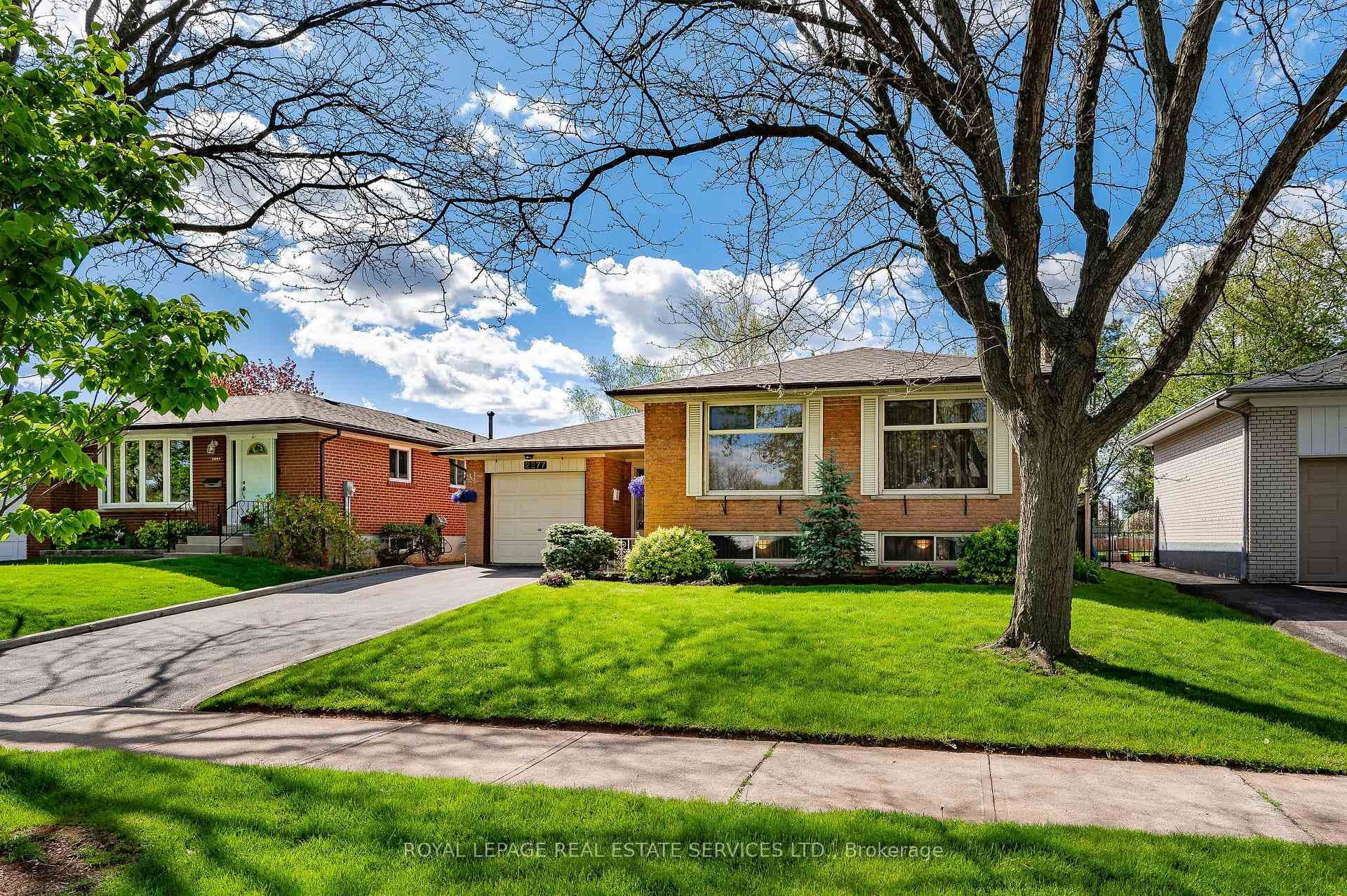 2277 Wyandotte Drive photo 3