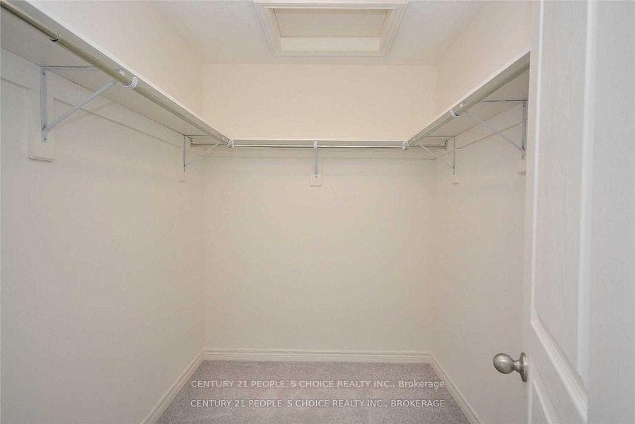 66 Holbrook Court photo 23