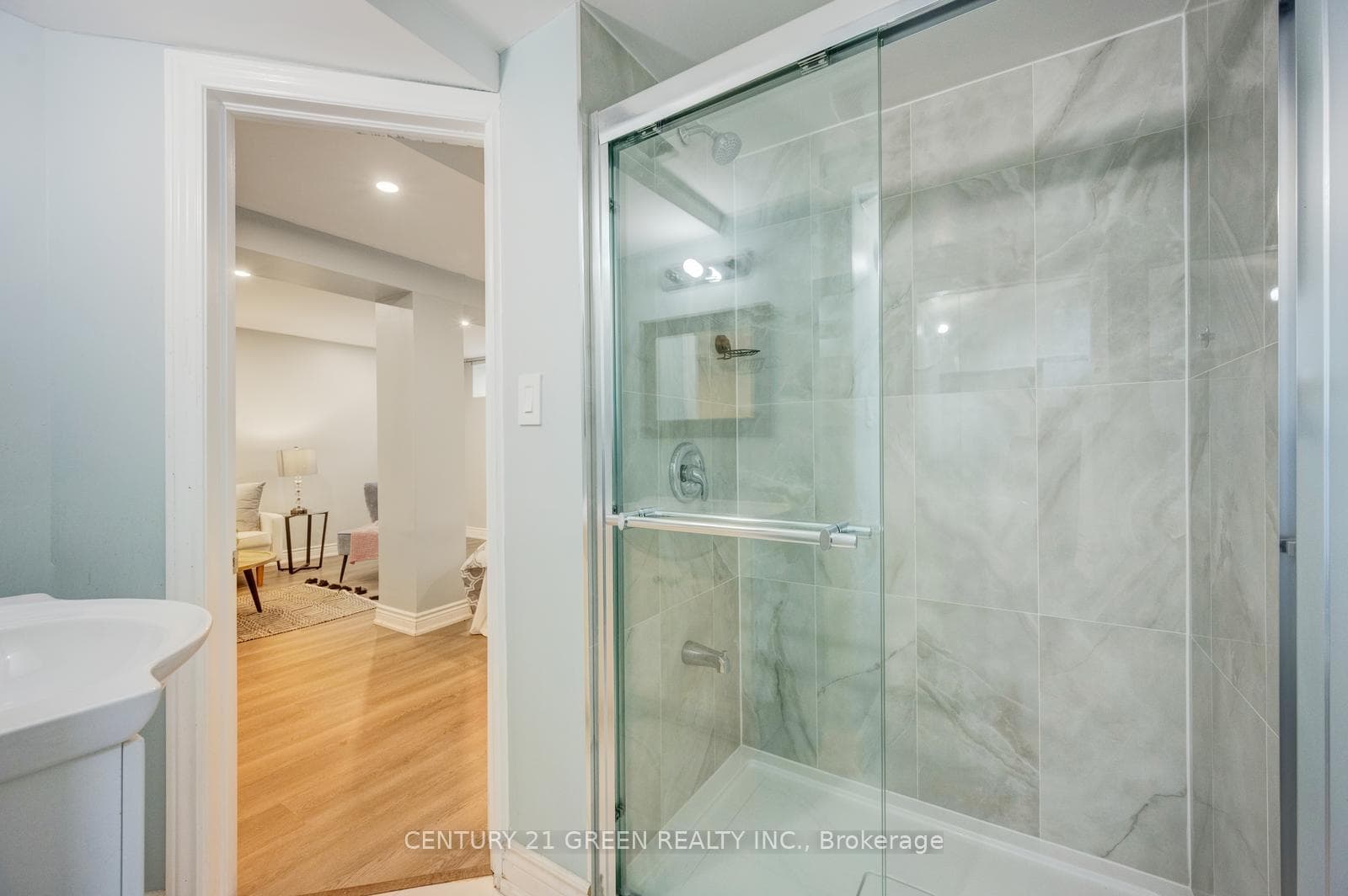 11 Burgby Avenue photo 43
