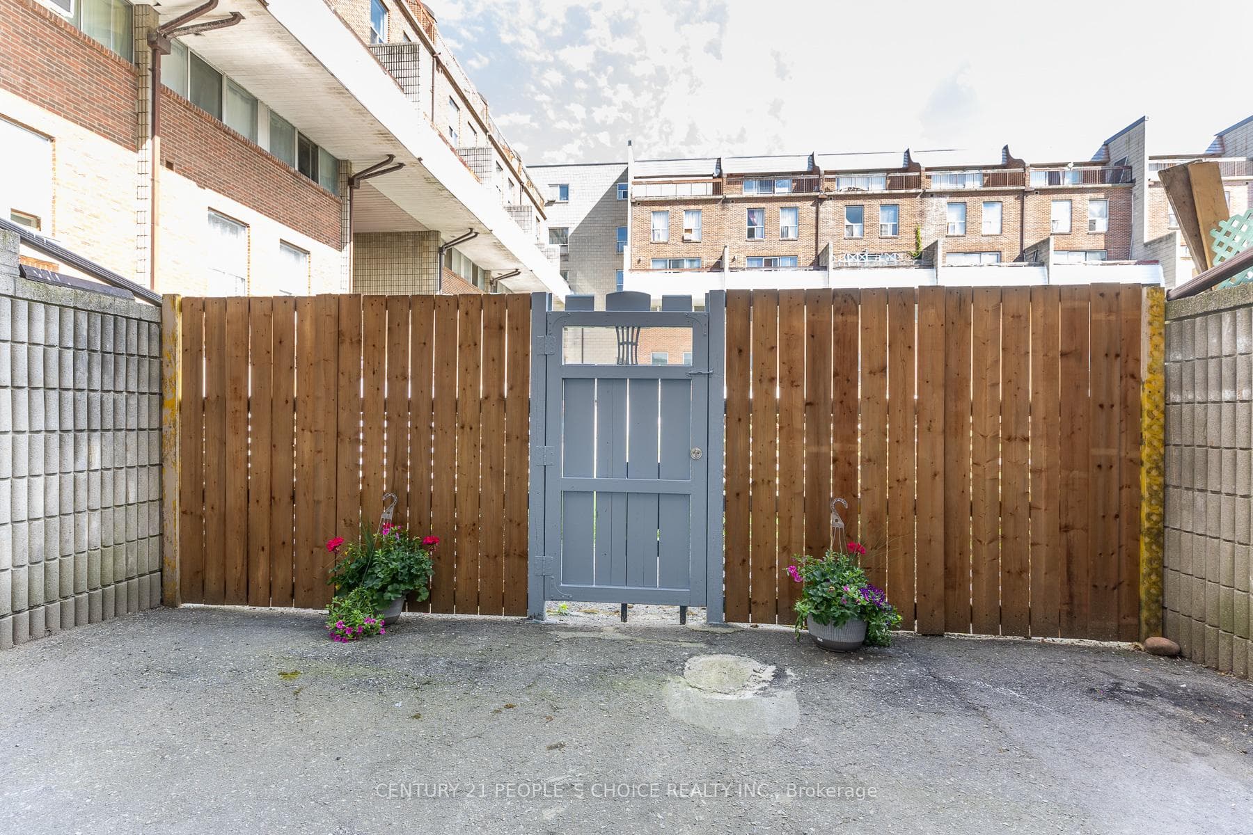 10 Eddystone Avenue Unit 106 photo 37